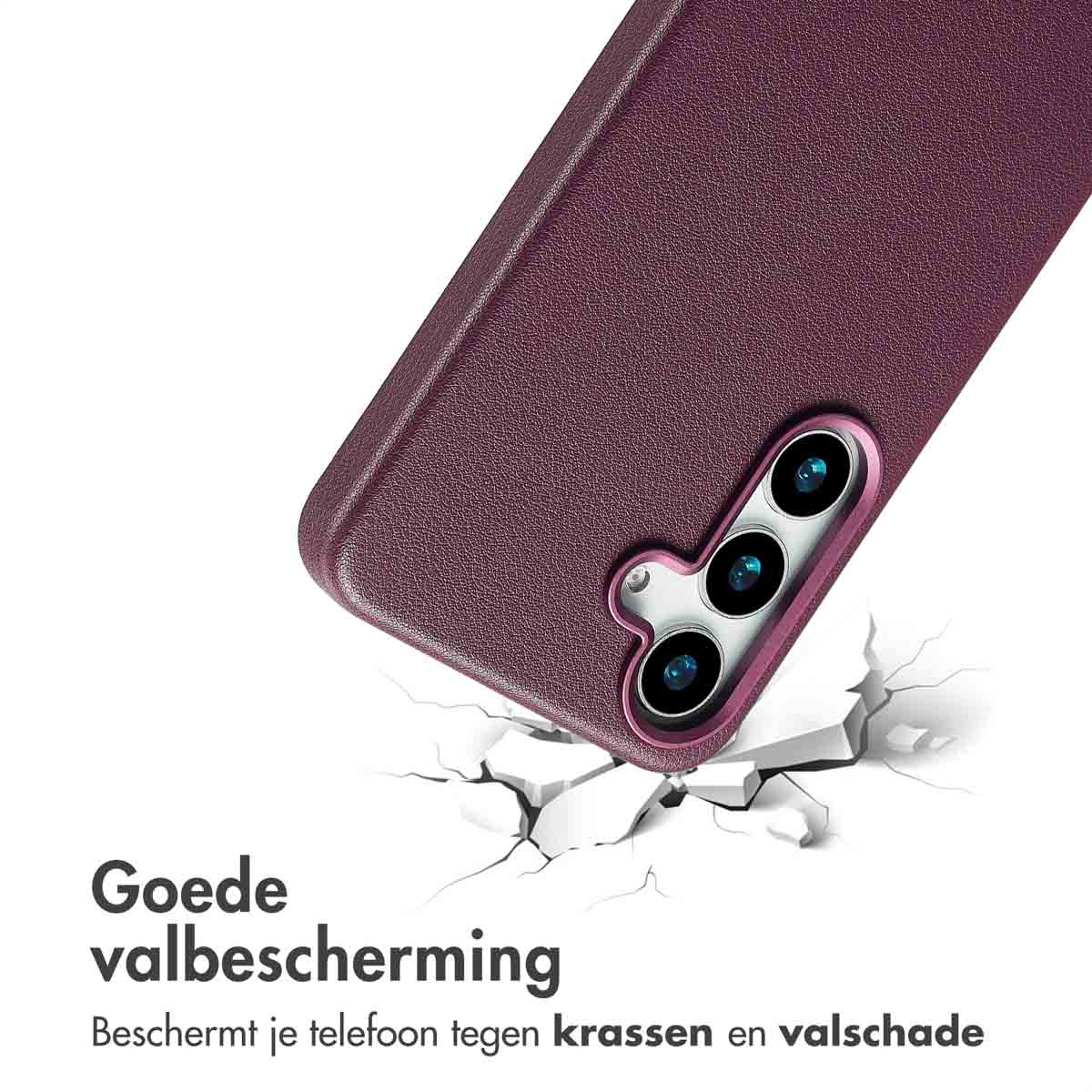 Étui de téléphone avec téléphone à l'intérieur en train de tomber, montrant une bonne protection contre les chutes.