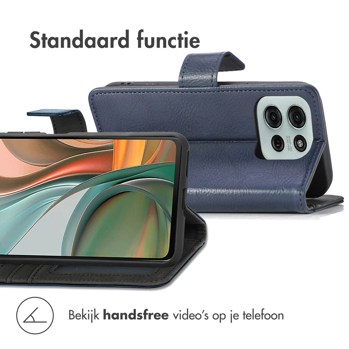 Étui de téléphone bleu avec un téléphone à l'intérieur. Le téléphone est calé. Fond blanc.