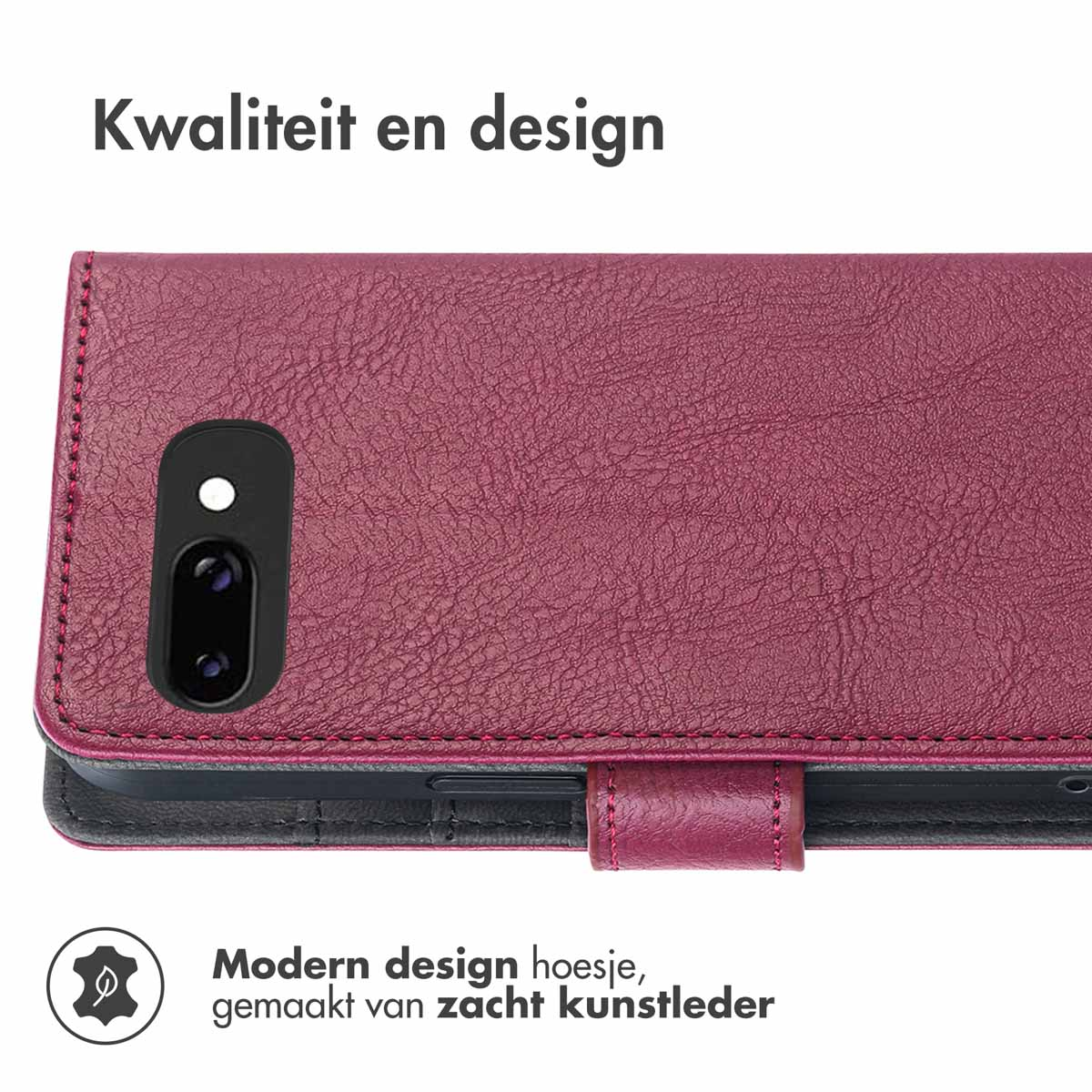 Een magenta telefoonhoes met flap en tekst over design en zacht leer.