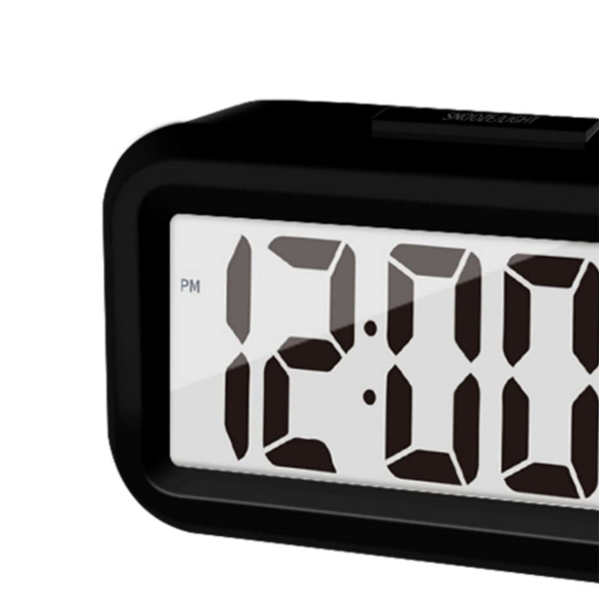 Schwarzer digitaler Wecker mit 12:00 PM. Schlummertaste oben. Schwarzer Rahmen.