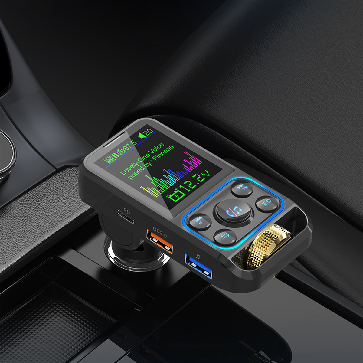 Auto-Audiogerät, Bildschirm mit Musikanzeige, umgeben von Knöpfen und USB-Anschluss.