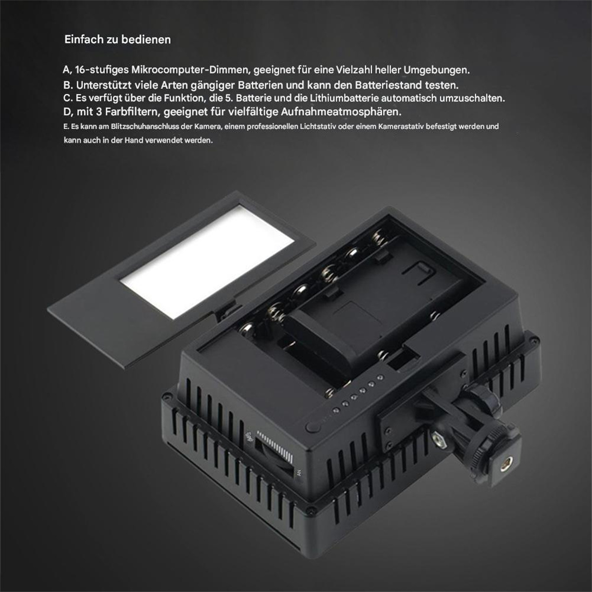 Schwarzes LED-Lichtpanel mit Batterieschacht und verschiedenen Bedienelementen. Auf dunkler Oberfläche.