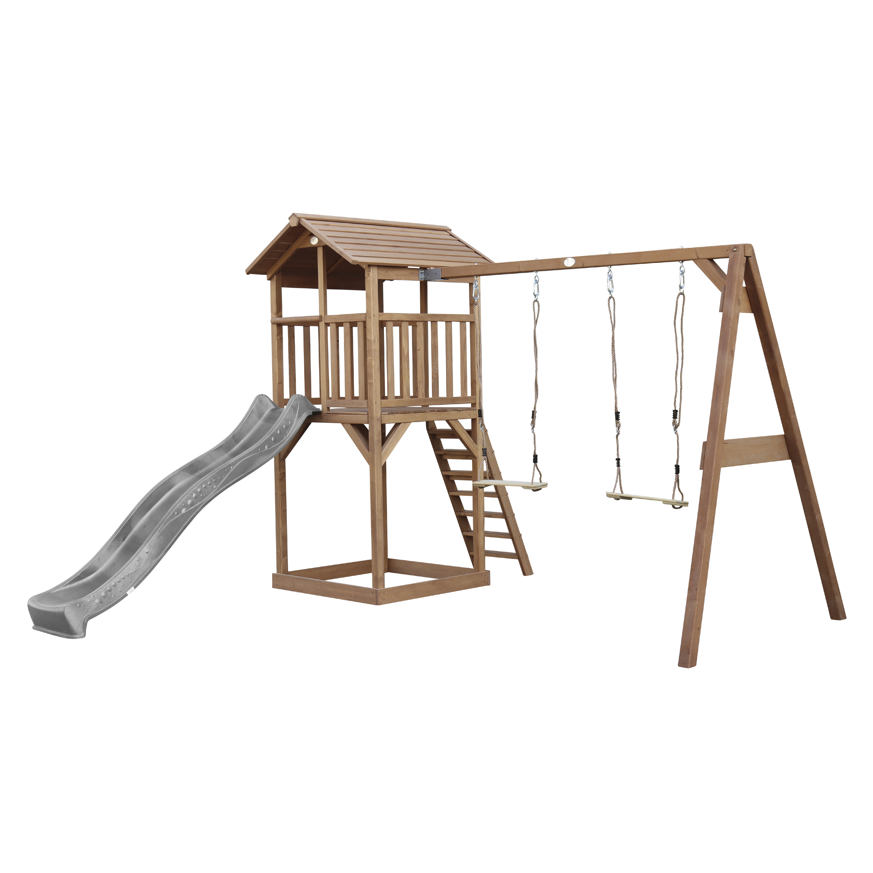 Holzspielplatz mit Rutsche, Stufen, Schaukel und einem kleinen Haus. Isoliert auf Weiß.