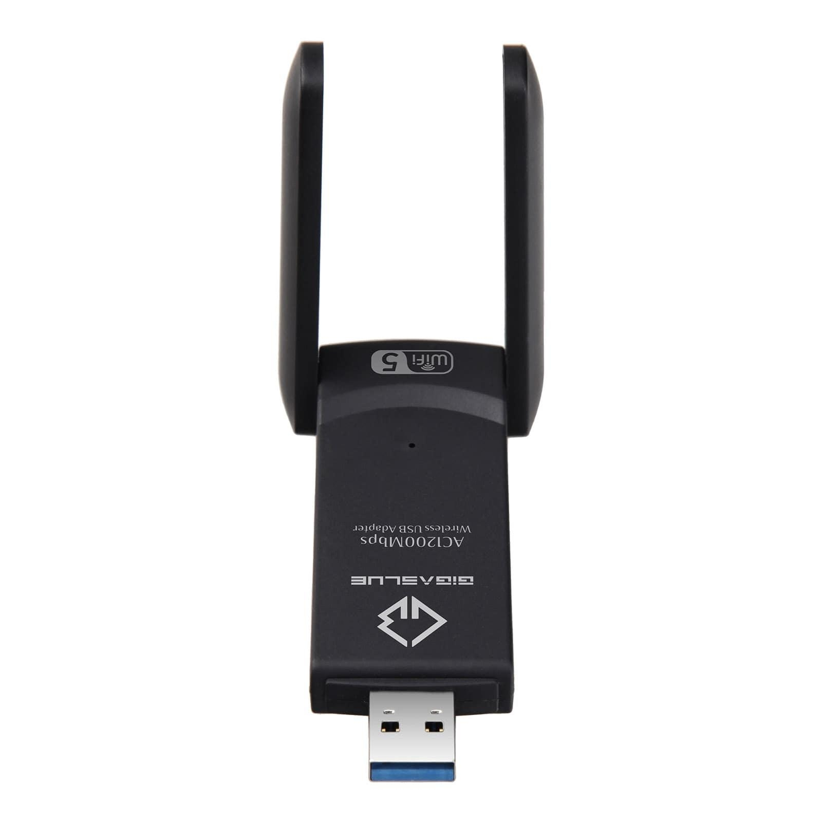 Schwarzer USB-WLAN-Adapter mit zwei Antennen. WiFi 5 Logo ist sichtbar. Produktetikett auf der Vorderseite.