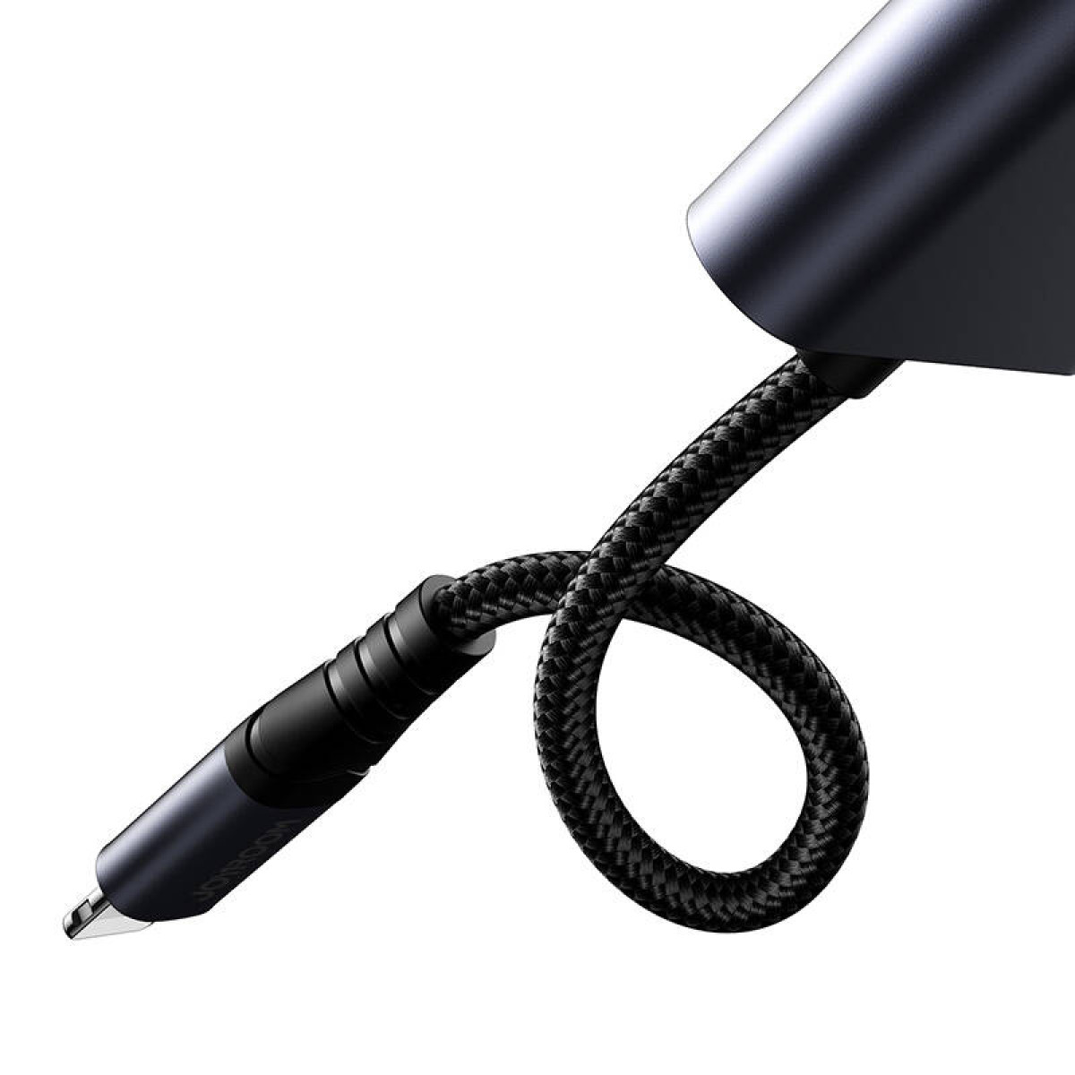 Cavo USB intrecciato nero con un connettore nero e un connettore argentato.