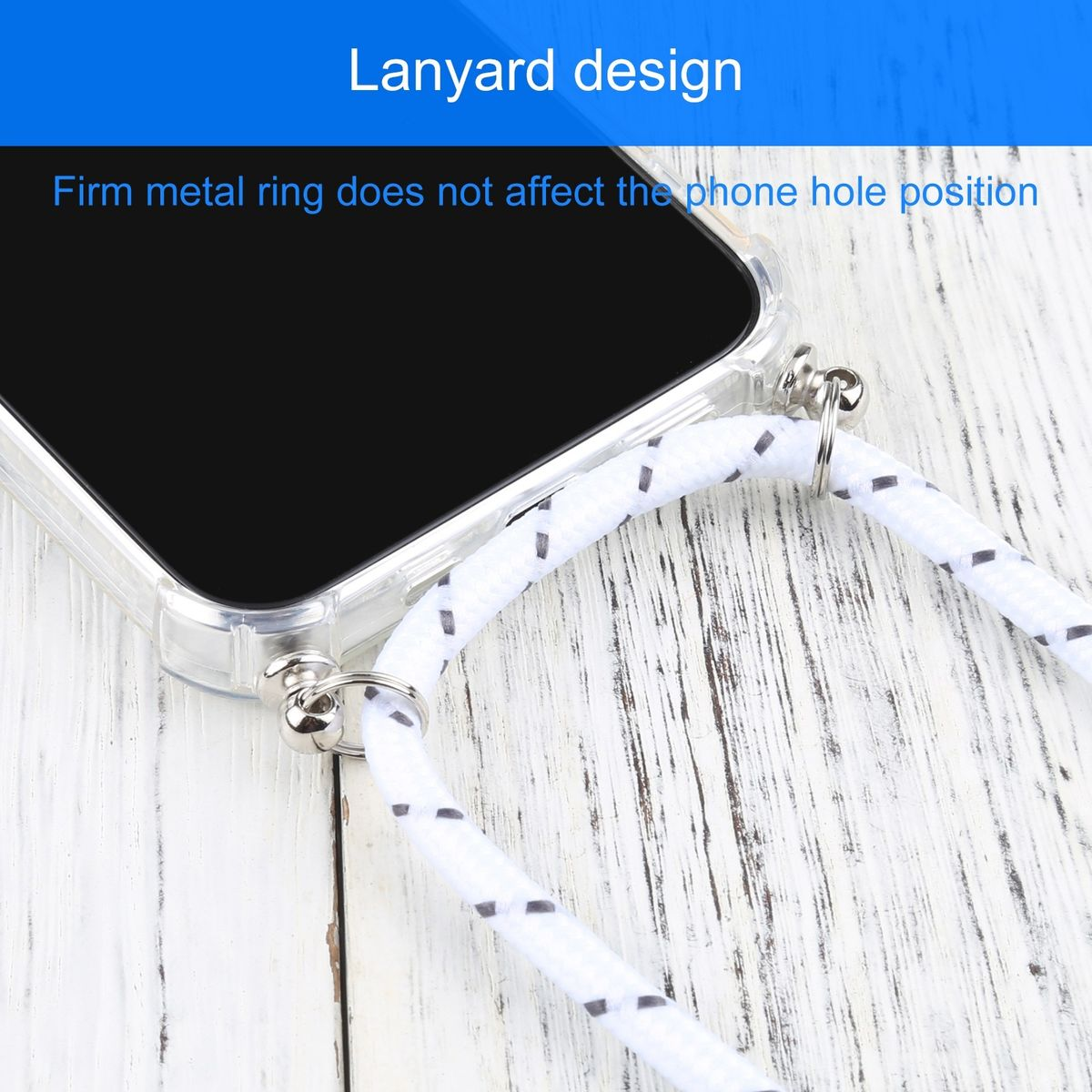 Nahaufnahme eines weißen Lanyards, der an einem Telefon befestigt ist. Telefon in klarer Hülle. Hintergrund helles Holz.
