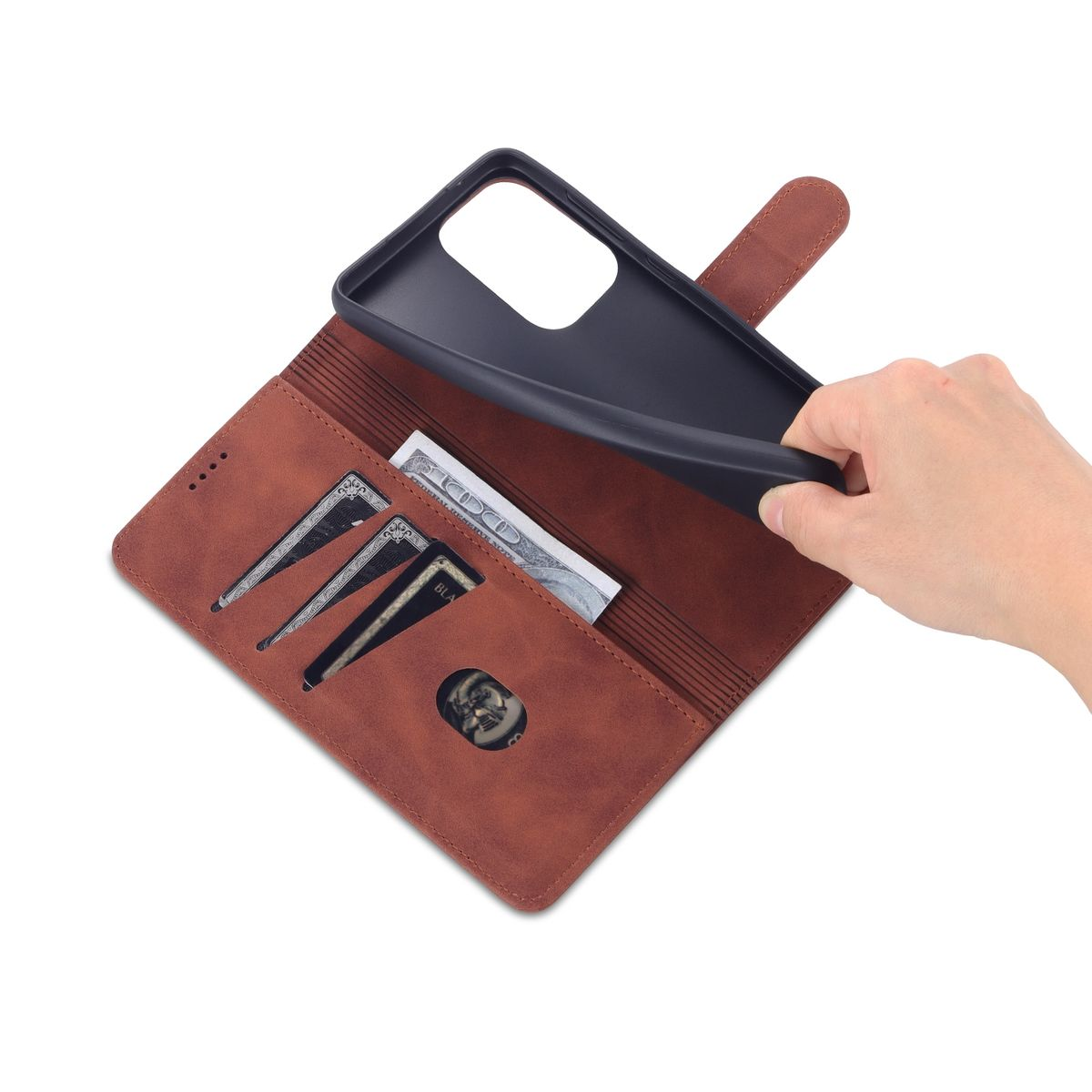 Hand hält schwarze Handyhülle. Zeigt Karten- und Geldscheinfächer.