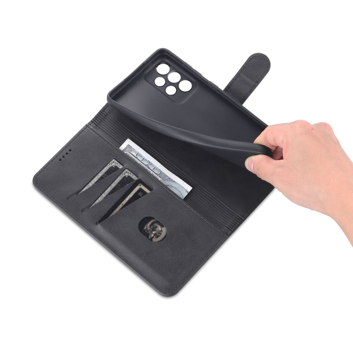 Schwarze Handyhülle mit Kartenfächern, einer Rechnung und einer Hand, die die Hülle zurückzieht.