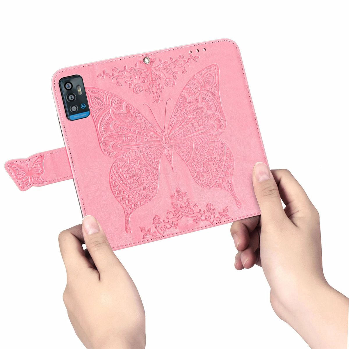 Rosa Handyhülle in Händen gehalten. Schmetterlingsdesign geprägt. Geöffnete Ansicht, zeigt Telefon.