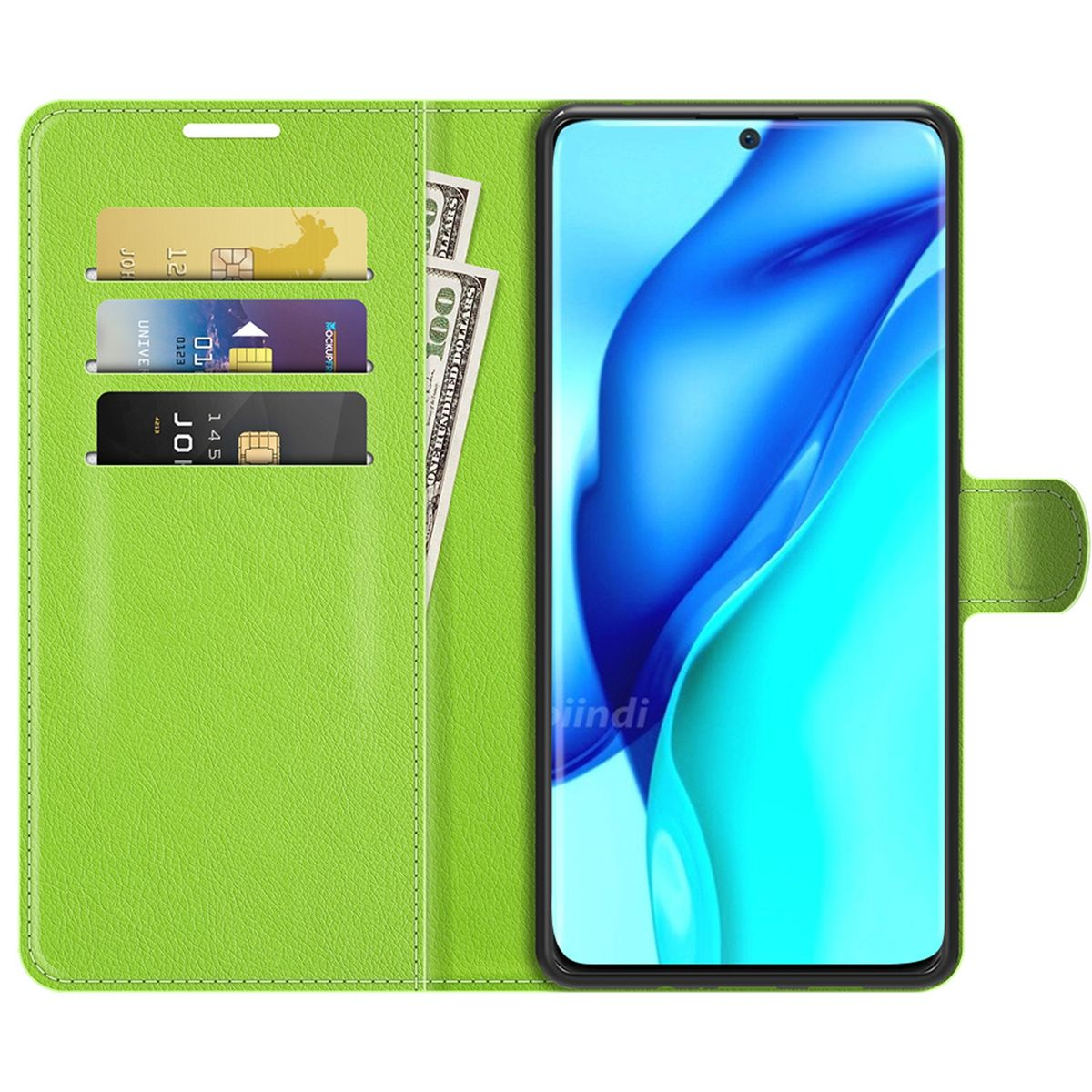 Eine grüne Handyhülle mit einem Telefon, drei Karten und einigen Dollarnoten im Inneren. Weißer Hintergrund.