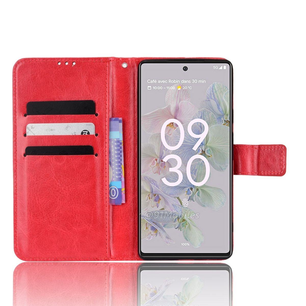 Eine rote Handyhülle ist geöffnet und zeigt ein Telefon mit einem Bildschirm, der Zeit und Datum anzeigt.
