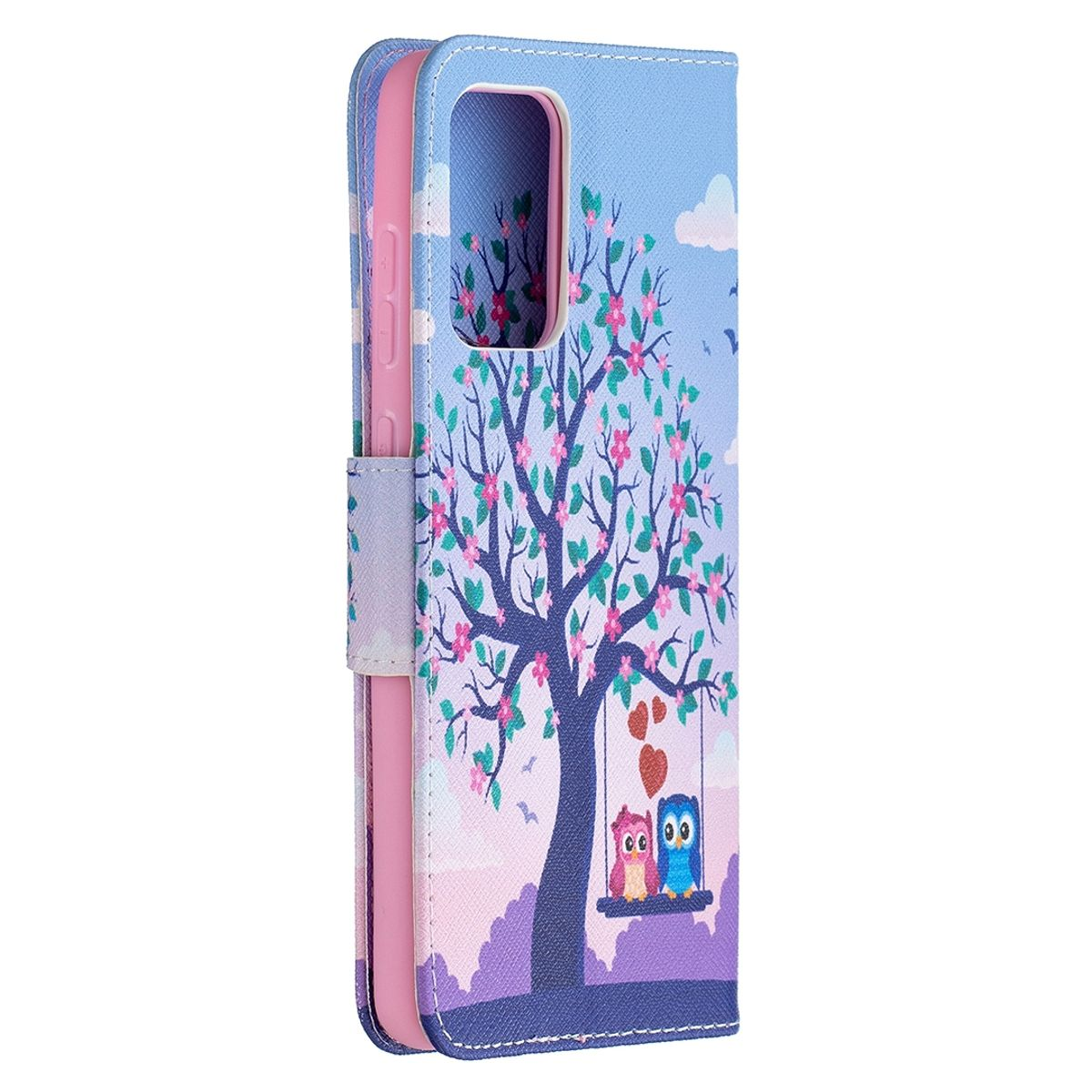 Handyhülle mit Baum mit Eulen auf Schaukel. Rosa und blaues Farbschema, hellblauer Himmel.
