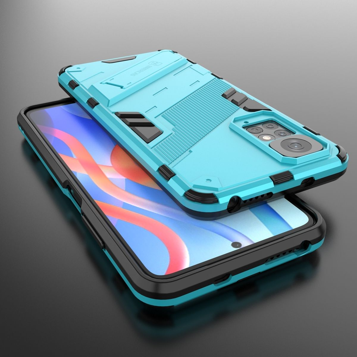 Blau-schwarze Handyhülle auf schwarzer, reflektierender Oberfläche. Telefon innen.