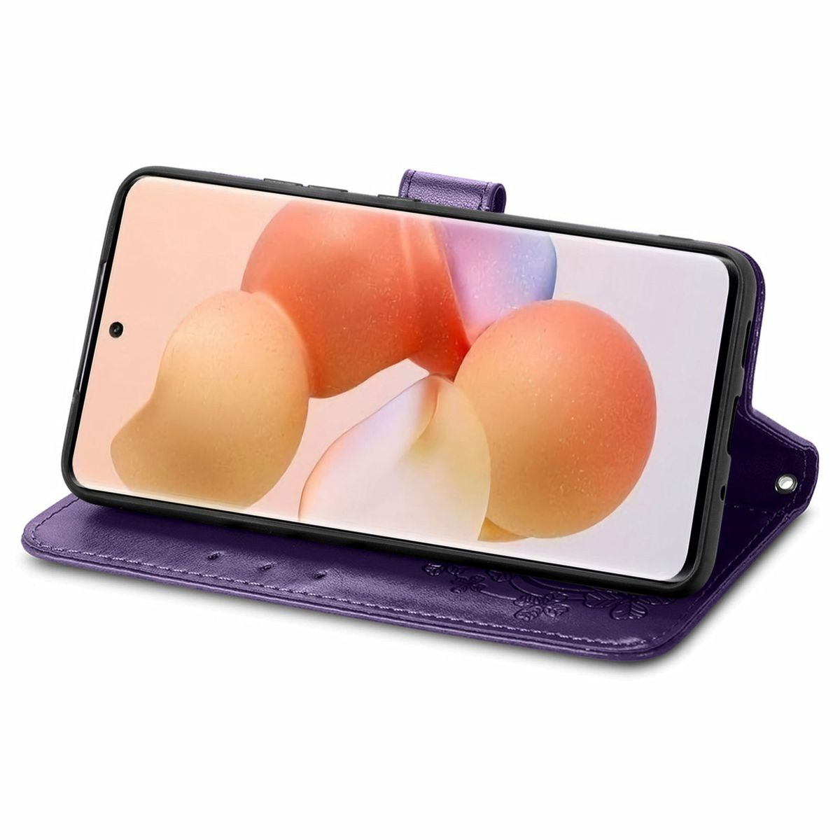 Eine lila Handyhülle mit einem Telefon im Inneren. Das Telefon ist geöffnet und der Hintergrund ist verschwommen, mit orangefarbenen Objekten.