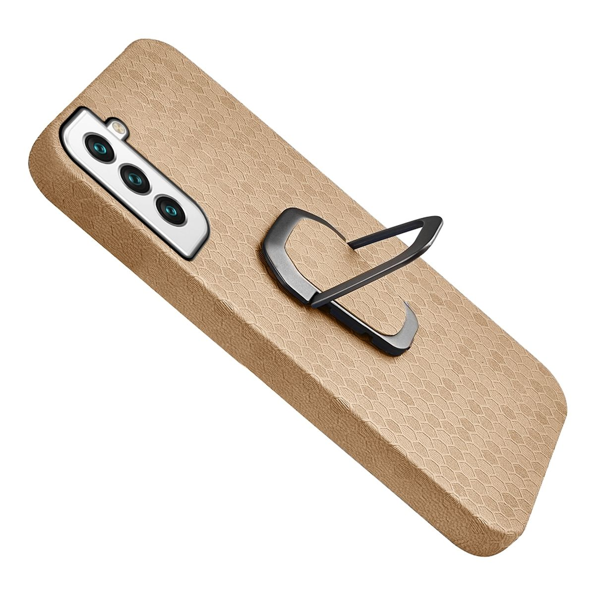 Beige Handyhülle mit Ringhalter. Silbernes Kameradetail. Schräge Ansicht, weißer Hintergrund.