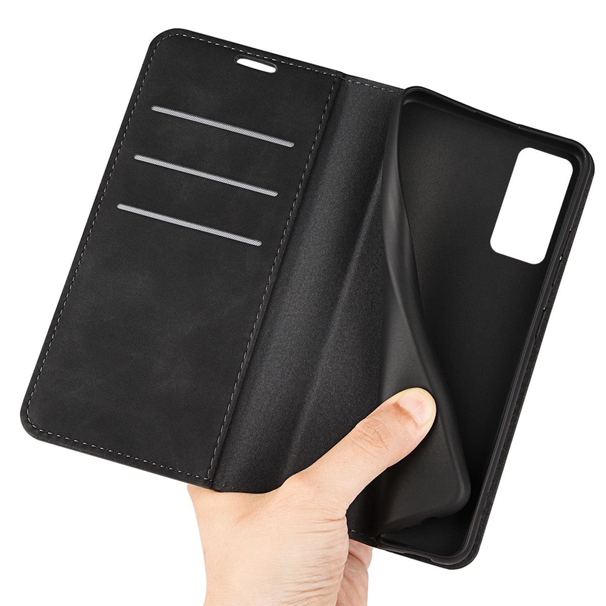 Schwarze Handyhülle, gehalten von einer Hand, zeigt die Innenseite und den Telefonschlitz.