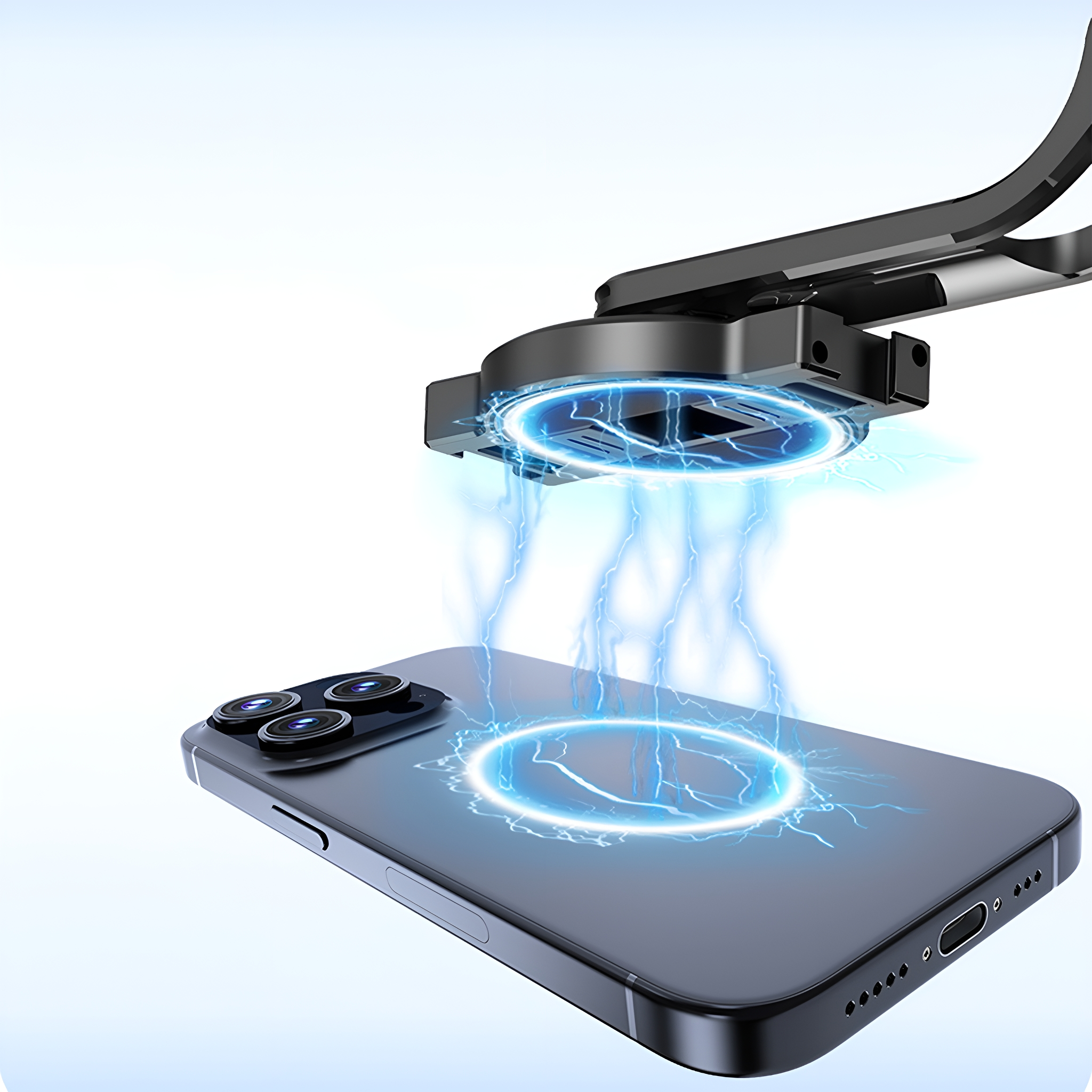 Telefon mit blauem Licht geladen, von einem schwarzen Ladegerät. Telefon hat drei Kameras.