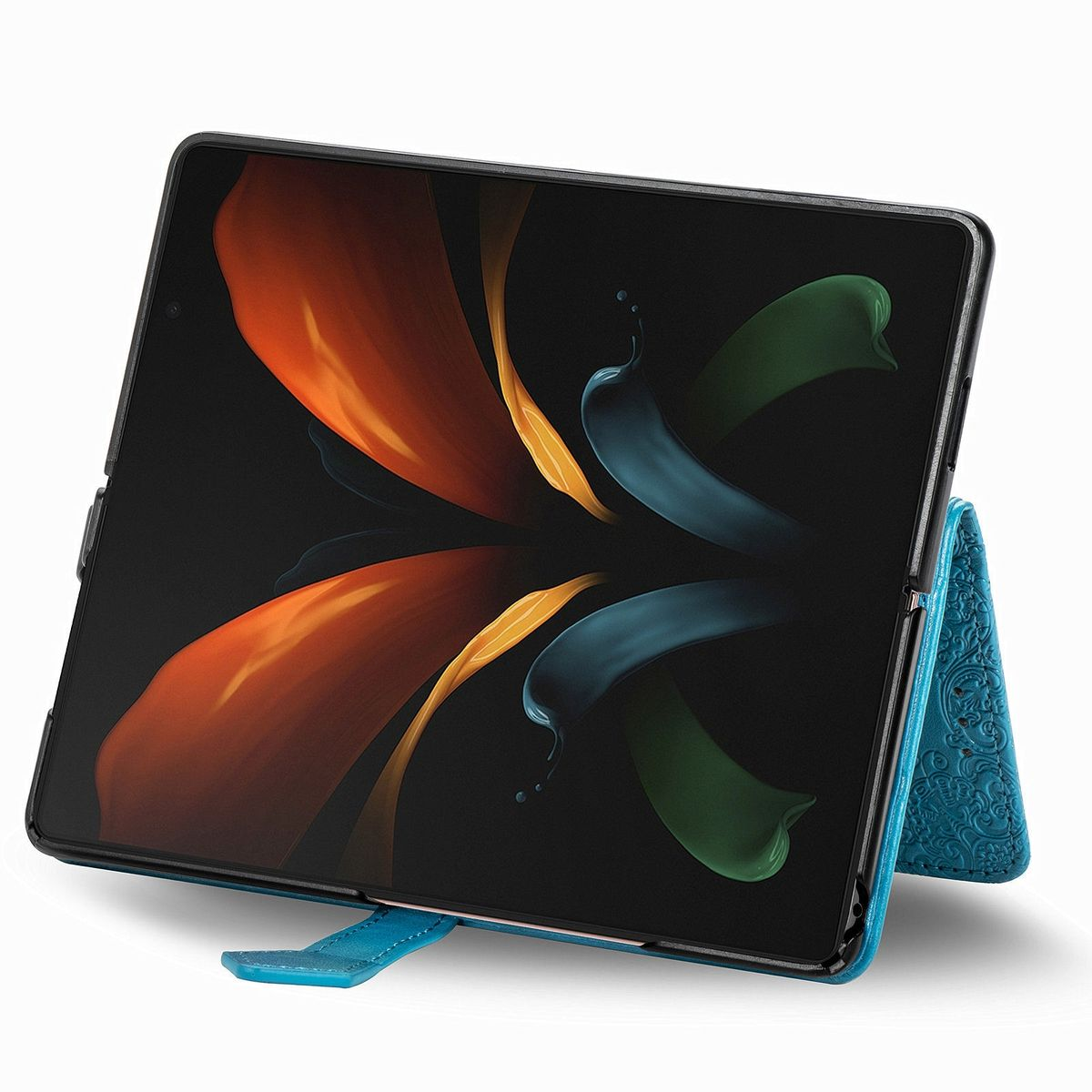 Tablet in blauem Gehäuse, schwarzer Bildschirm mit abstraktem Design. Blauer Ständer. Weißer Hintergrund.