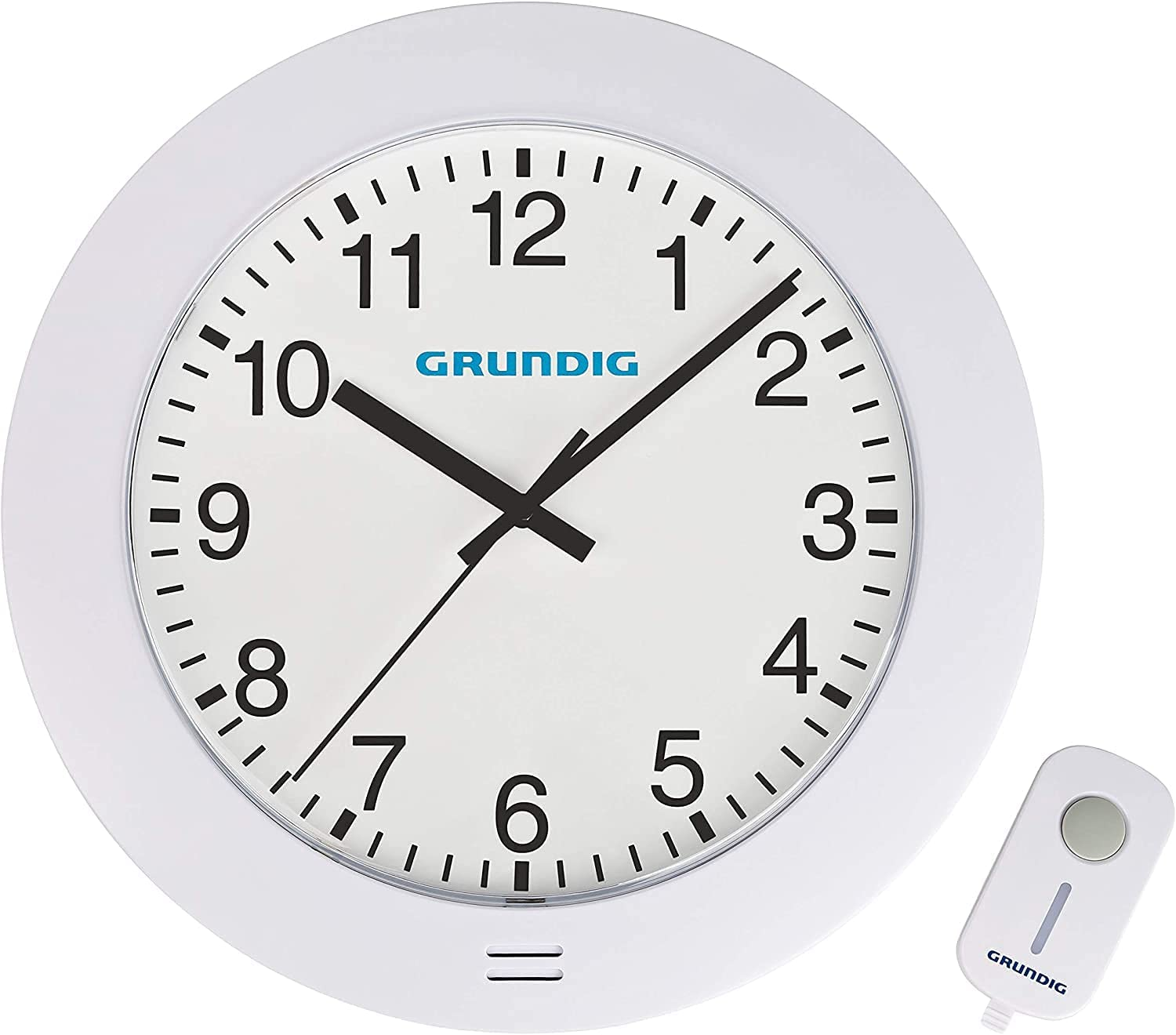 Weiße runde Wanduhr mit schwarzen Zahlen und Zeigern, Marke Grundig.