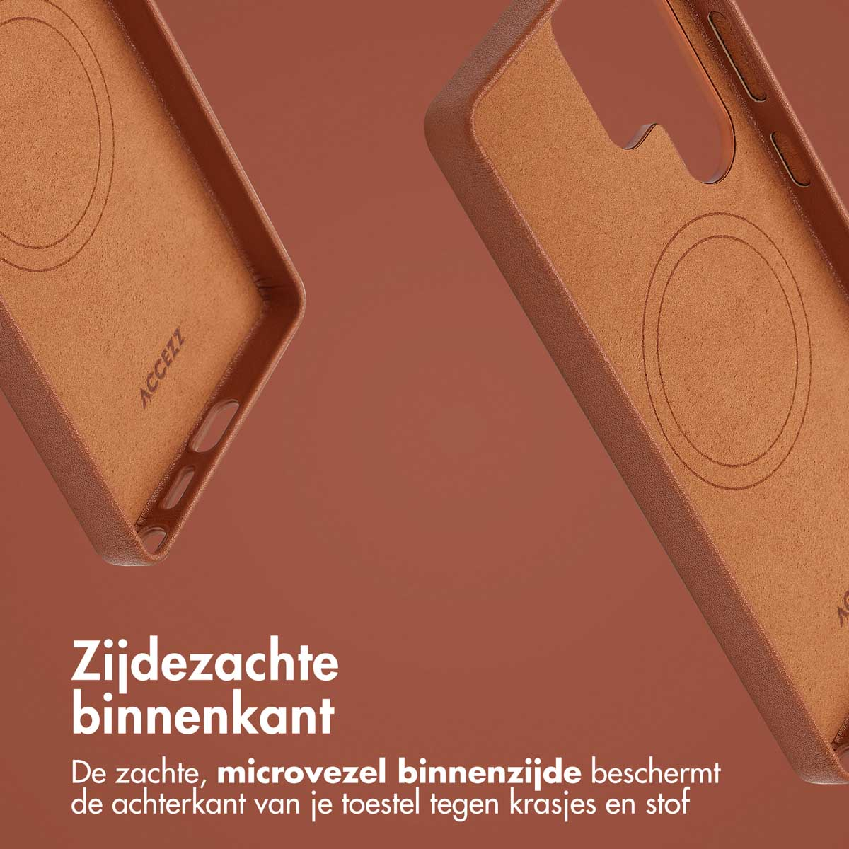 Close-up van een bruine leren telefoonhoes met een zachte binnenvoering.