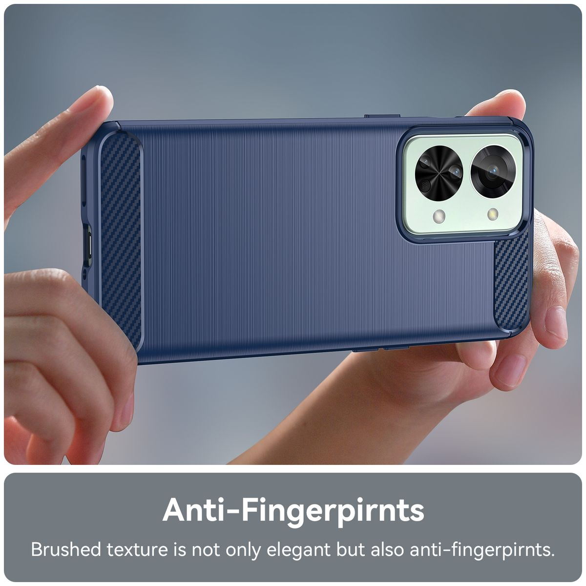Eine dunkelblaue Handyhülle mit Karbonfaser-Akzenten. Der Text lautet "Anti-Fingerprints".