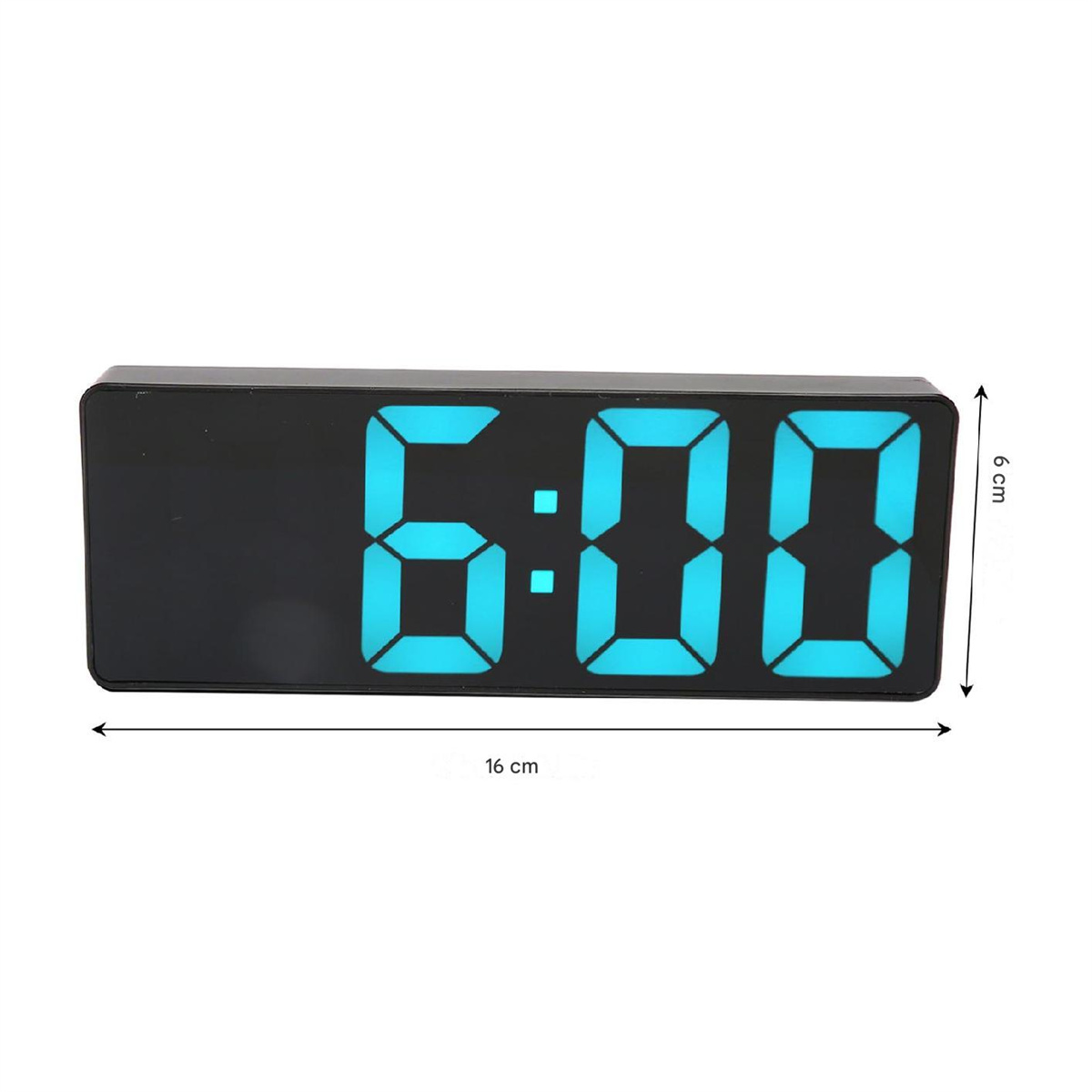 Schwarzer digitaler Wecker mit blauer Anzeige von 6:00 Uhr. Abmessungen von 16 cm und 6 cm.