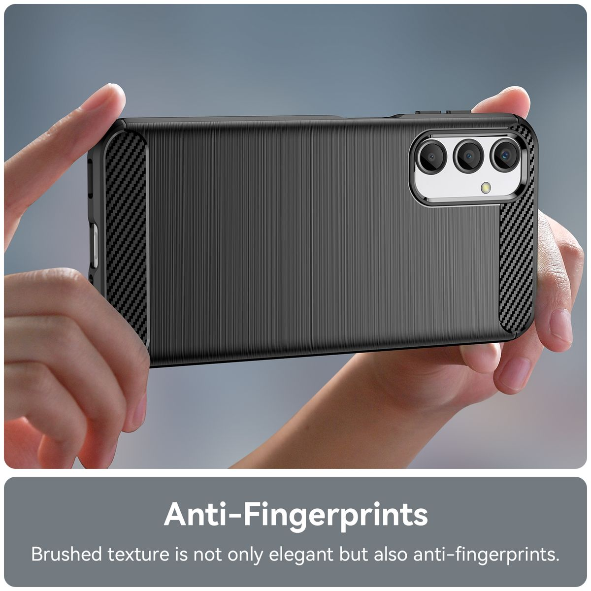 Hände halten eine schwarze Handyhülle mit gebürsteter Textur. Ein Textfeld sagt 'Anti-Fingerprints' und erklärt die Funktionen.