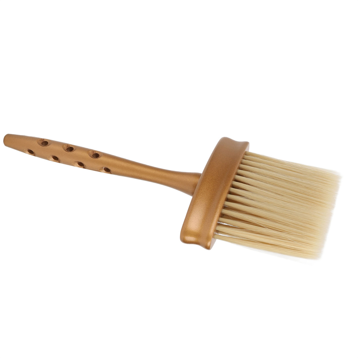 Ein goldener Pinsel liegt auf einer weißen Oberfläche. Er hat einen goldenen Griff mit Löchern und weiße Borsten.