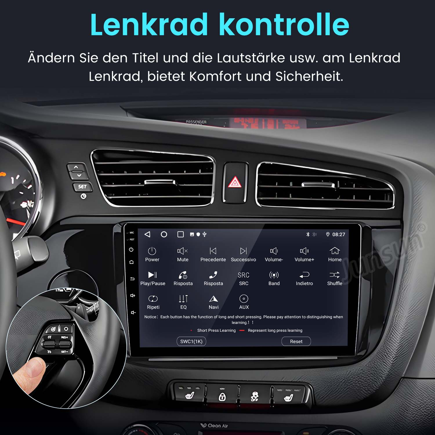 Autoradio mit Touchscreen, Hand drückt Taste am Lenkrad.