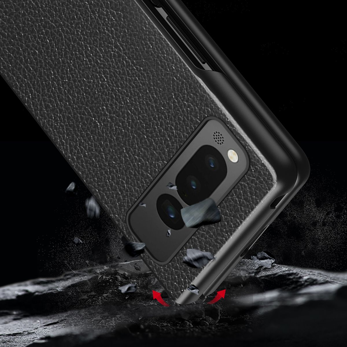 Schwarze Handyhülle mit Kameraausbuchtung. Das Telefon zerbricht eine Oberfläche.