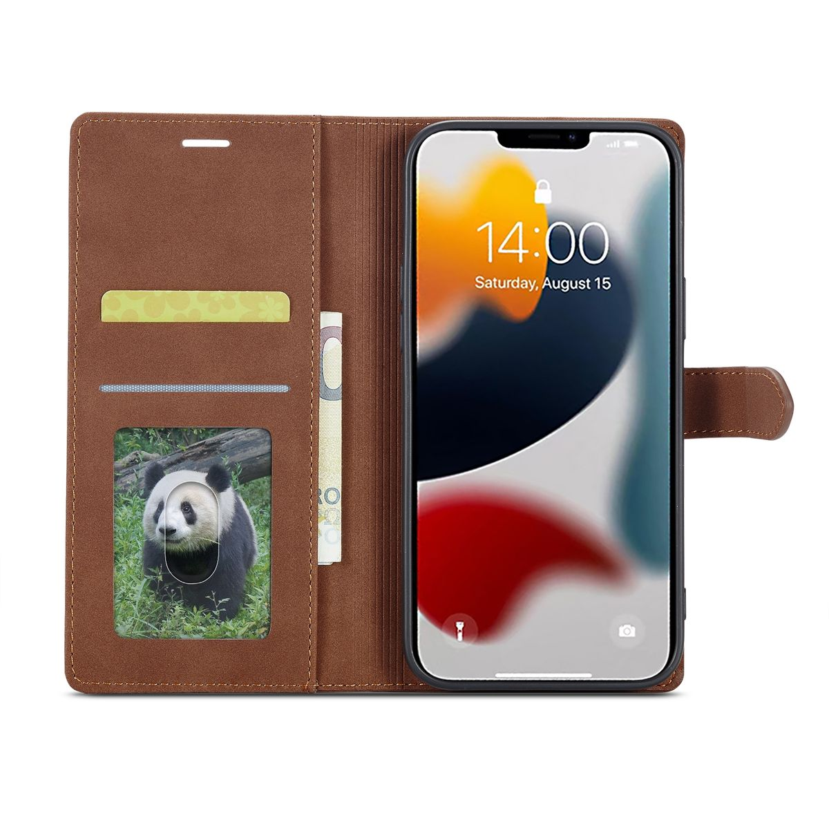 Braune Handyhülle mit Pandabild. Das Telefon ist geöffnet und zeigt ein Display. Weißer Hintergrund.