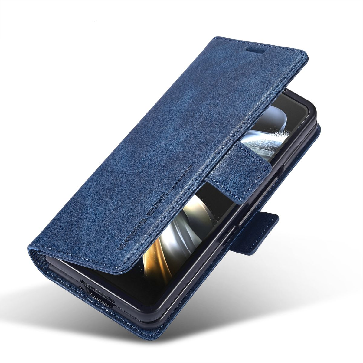 Eine blaue Leder-Handyhülle, geöffnet, das Telefon zeigend. Ein Magnetverschluss ist sichtbar.
