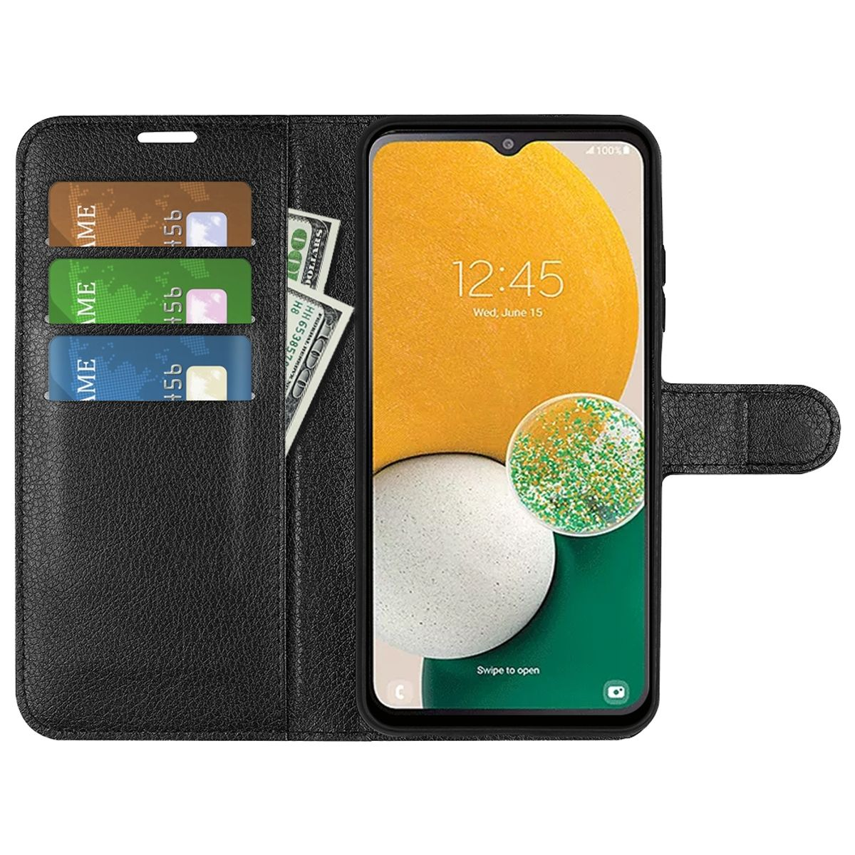 Schwarze Handyhülle mit Karten und Geld. Das Telefon zeigt die Uhrzeit. Schwarzer Hintergrund.