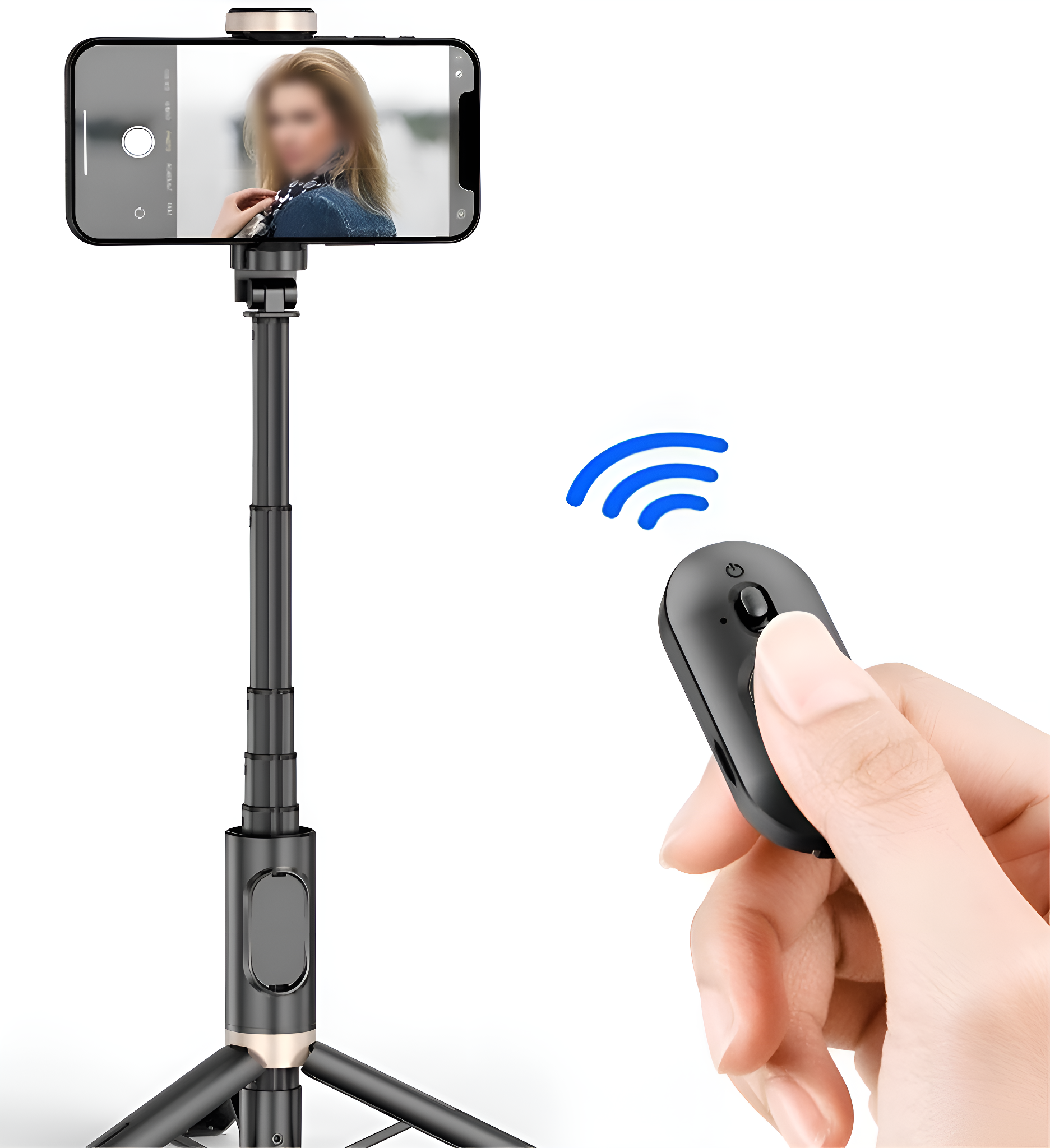 Ein Selfie-Stick, der ein Telefon mit dem Gesicht einer Frau auf dem Bildschirm hält, und eine Fernbedienung in der Hand.