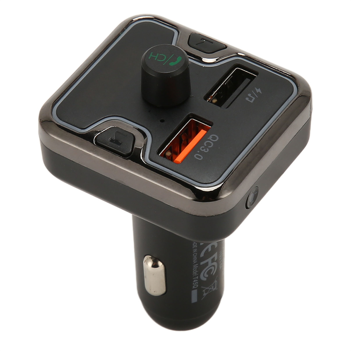 Schwarzes Autoladegerät mit USB-Anschlüssen. Oben befinden sich Tasten und ein Drehregler. Unten ist ein Stecker.