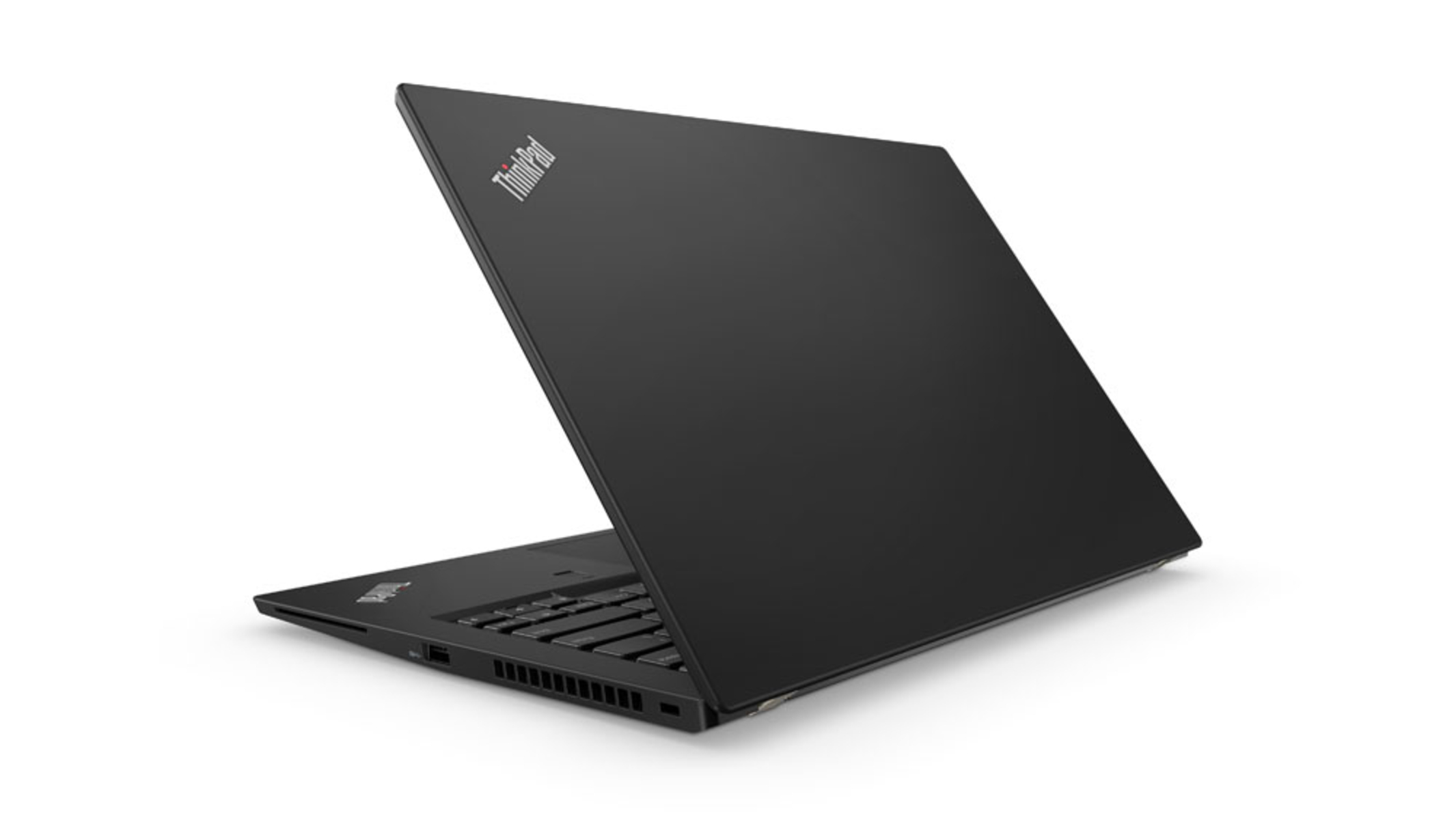Schwarzer Laptop, leicht geöffnet, von der Seite abgewinkelt, mit dem Thinkpad-Logo sichtbar.