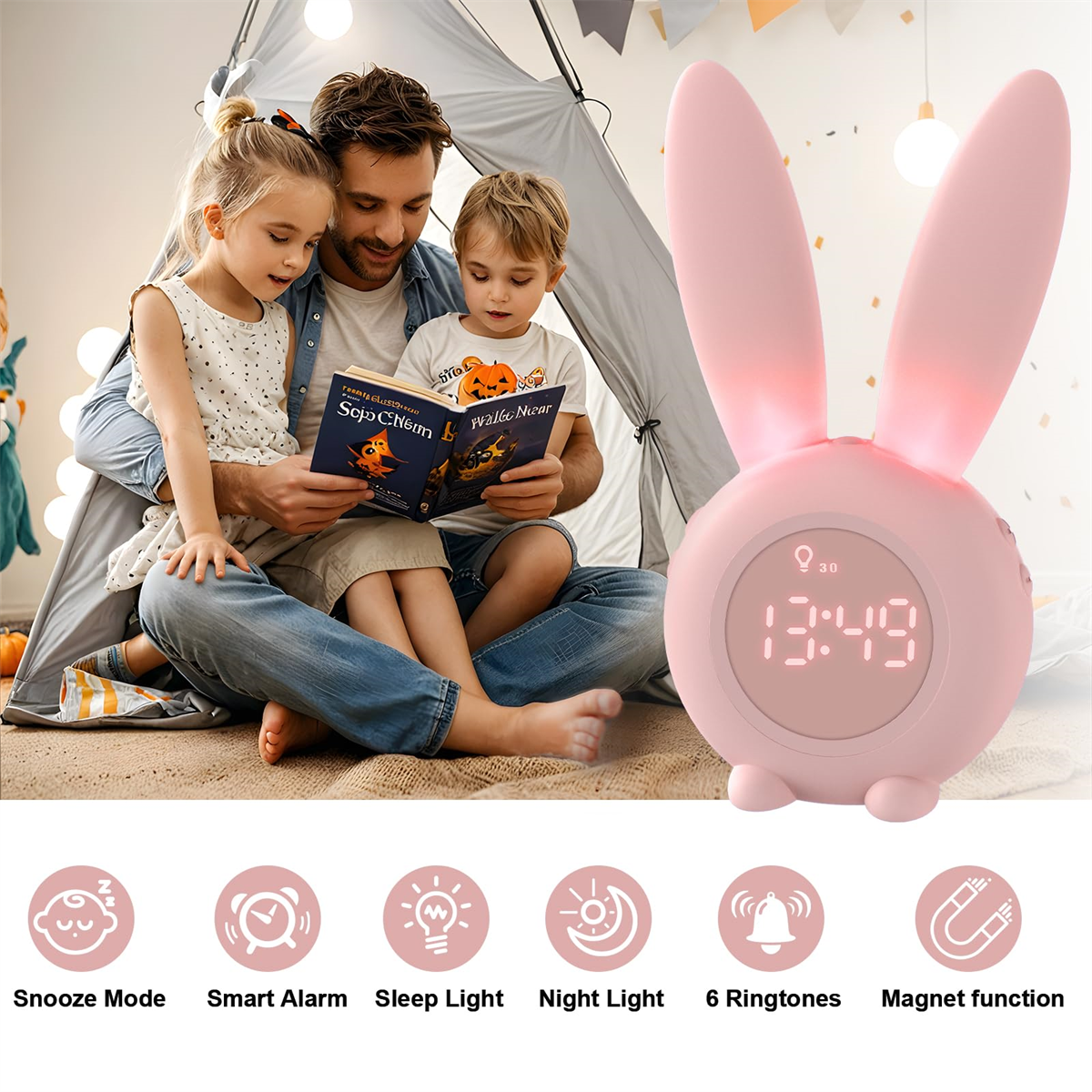 Ein rosa, hasenförmiger Wecker mit Kindern und einem Mann, der liest. Es hat eine Digitalanzeige.
