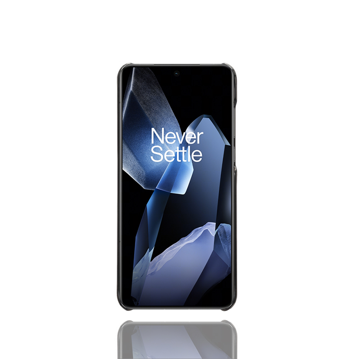 Een zwarte telefoon met een scherm dat een blauw en wit abstract ontwerp toont, tegen een witte achtergrond.