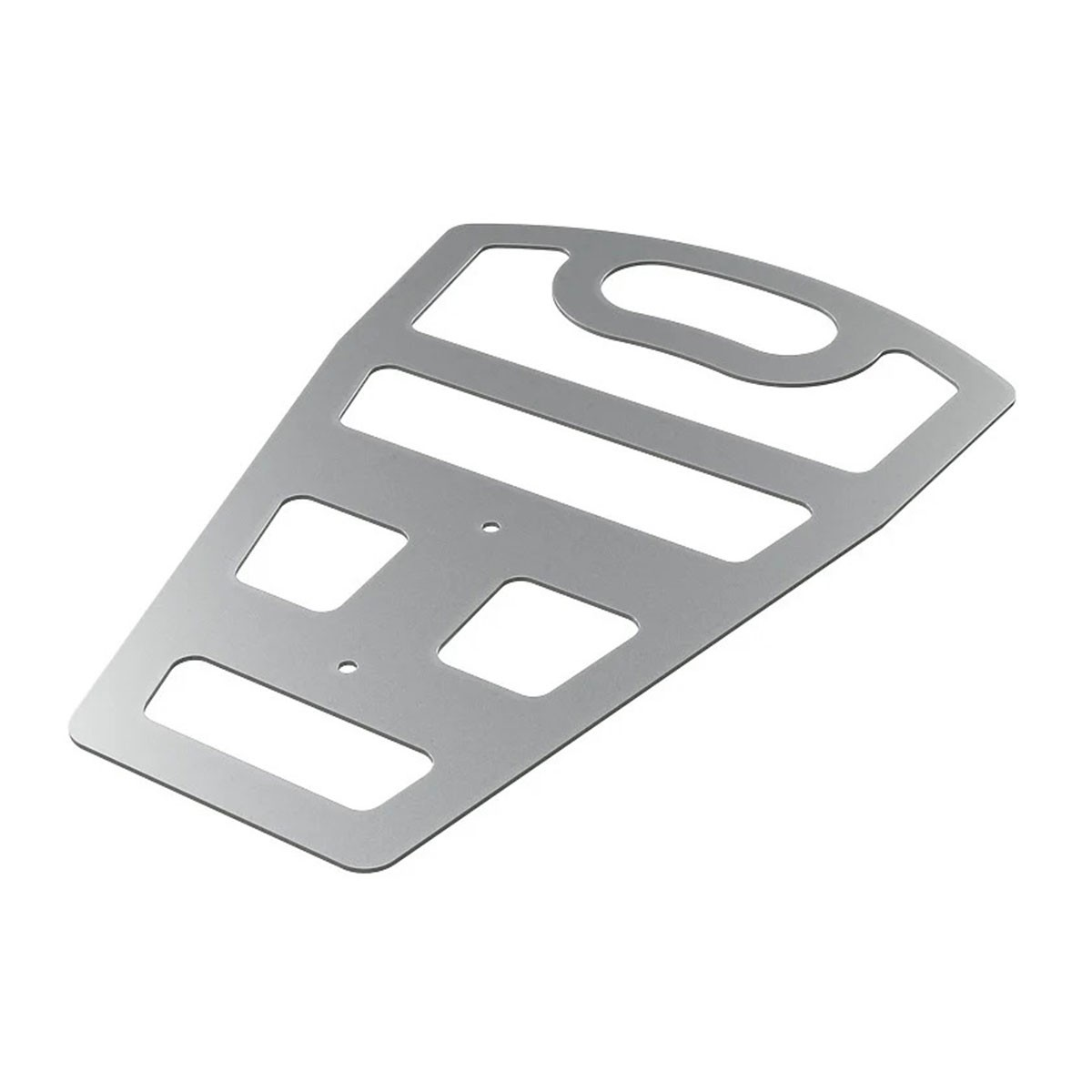 Srebrny metalowy bagażnik z wyciętym wzorem, widok z boku, na białym tle.