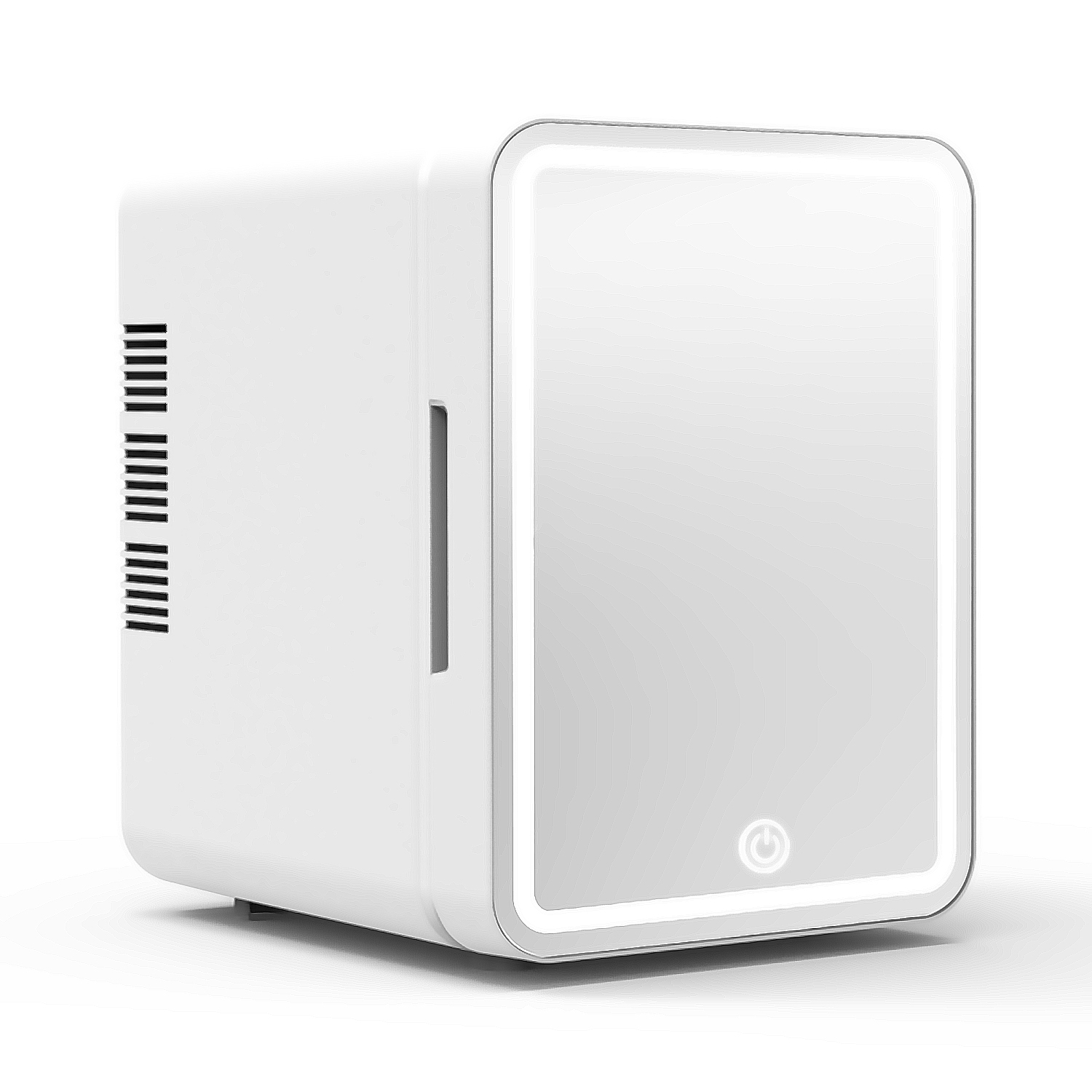 Mini frigo bianco con porta a specchio e pulsante di accensione su sfondo bianco.