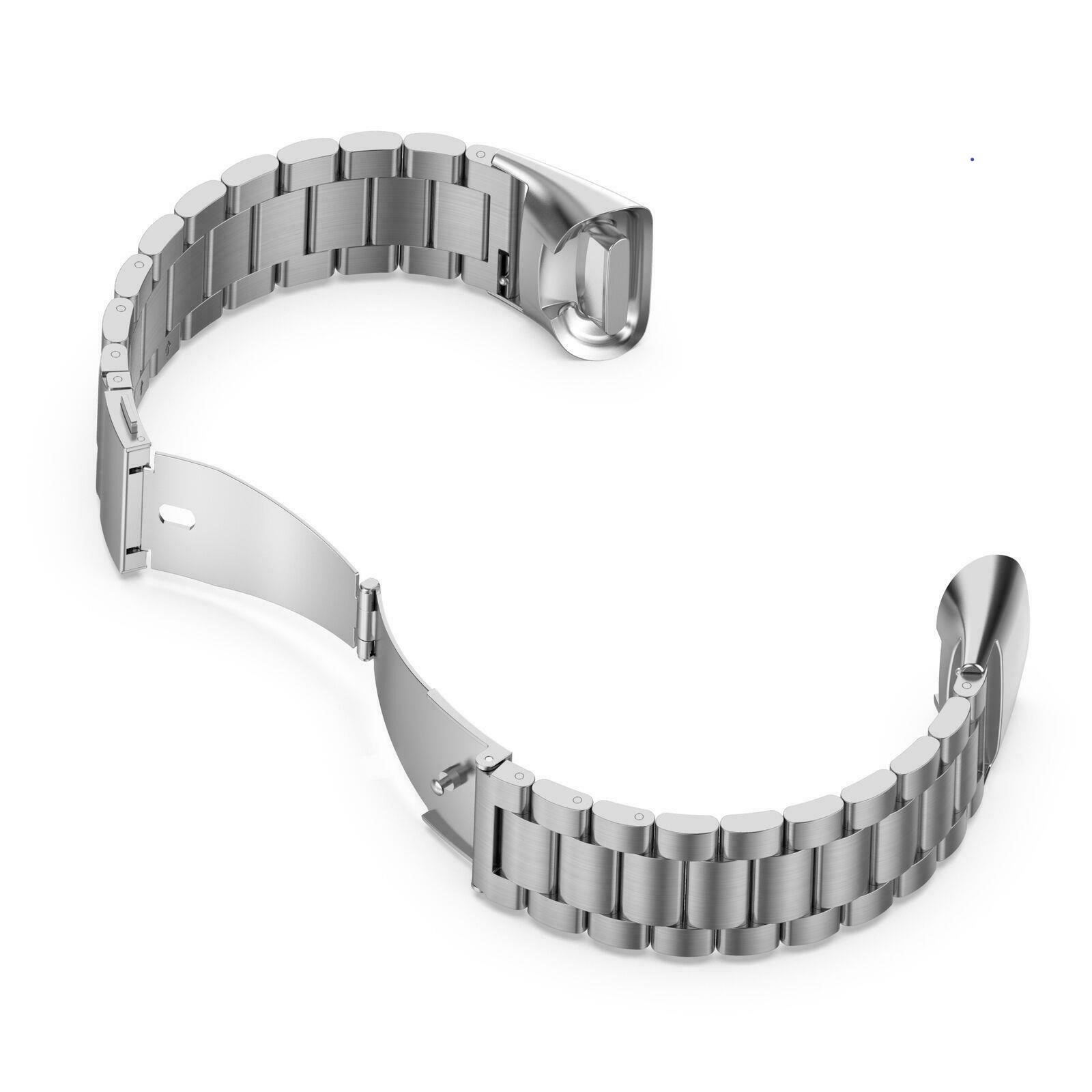 Offenes Edelstahl-Uhrenarmband. Das Band ist segmentiert mit einer Schnalle.