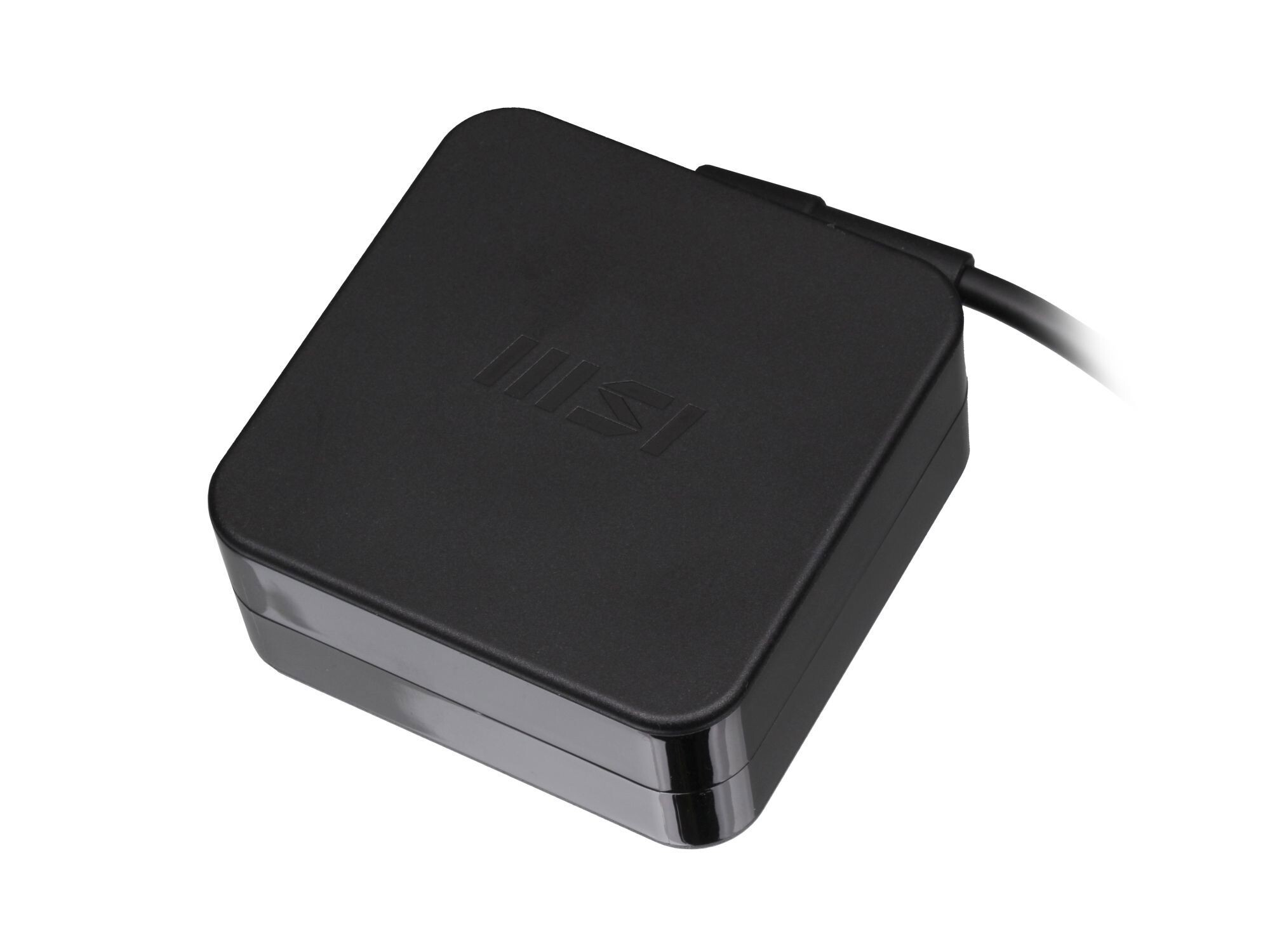Schwarzes quadratisches Netzteil mit MSI-Logo.