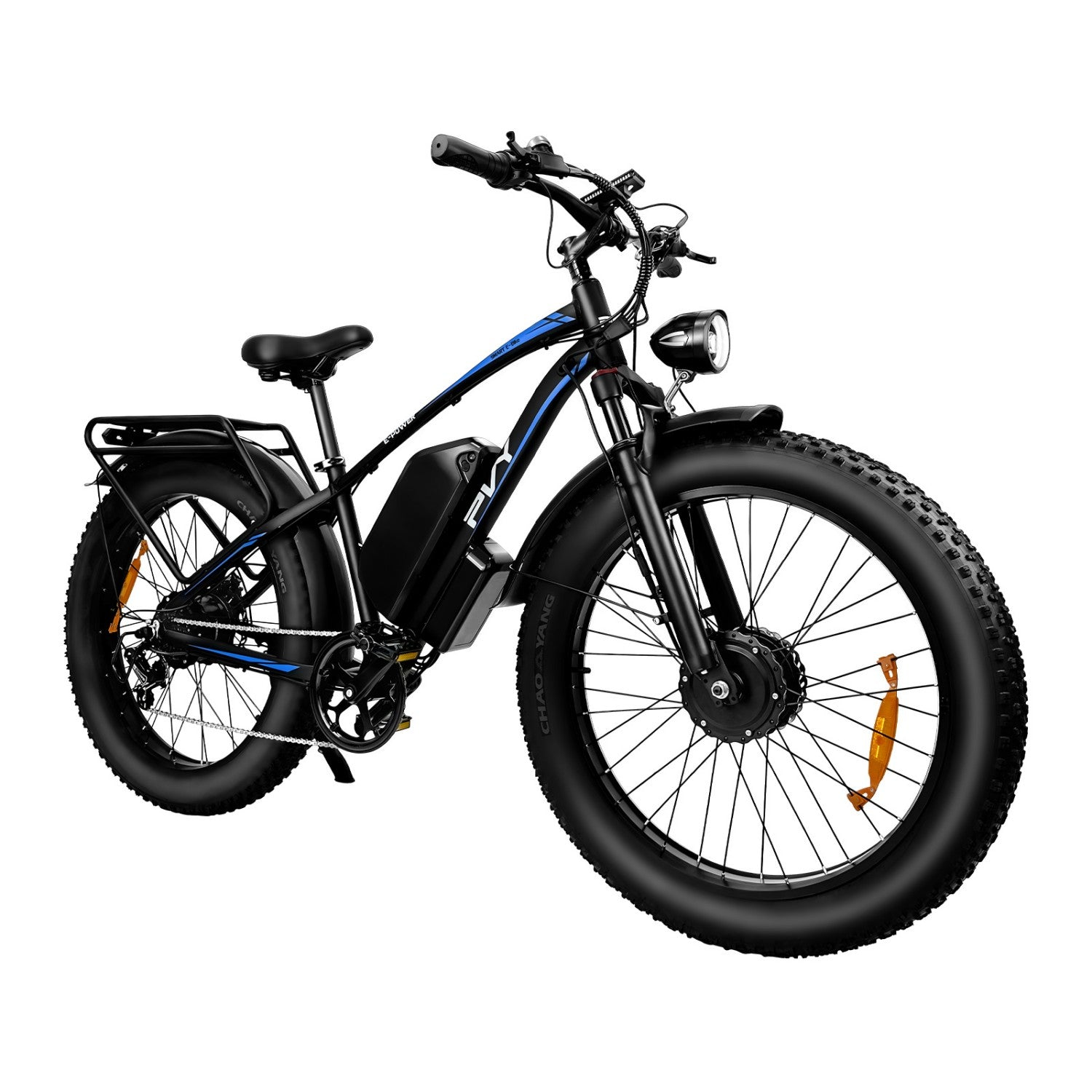 Ein schwarzes Elektrofahrrad mit fetten Reifen, Frontlicht und Akku, auf weißem Hintergrund.