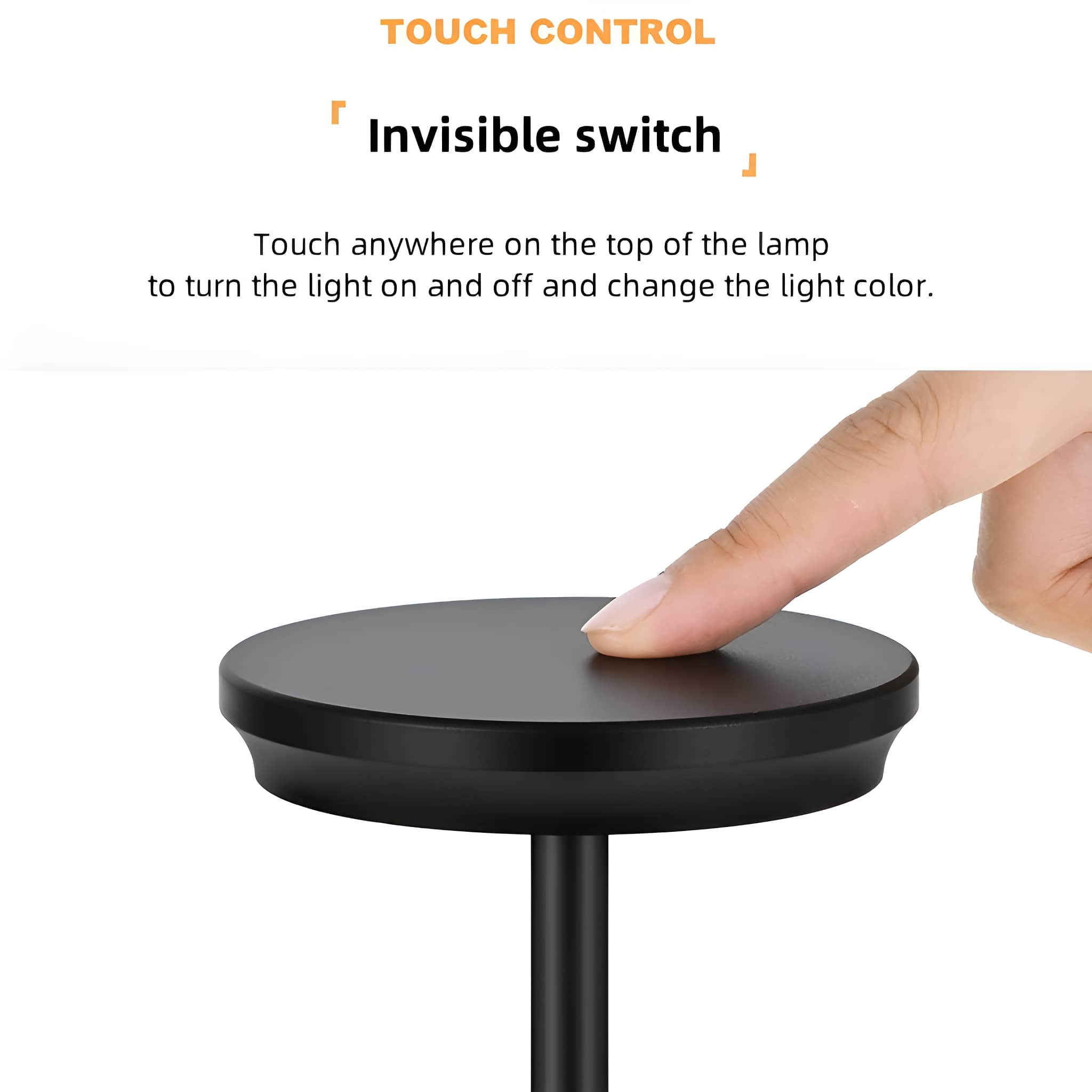 Ein Finger drückt auf einen schwarzen Knopf einer schwarzen Lampe. Text sagt Touch Control und Invisible Switch.