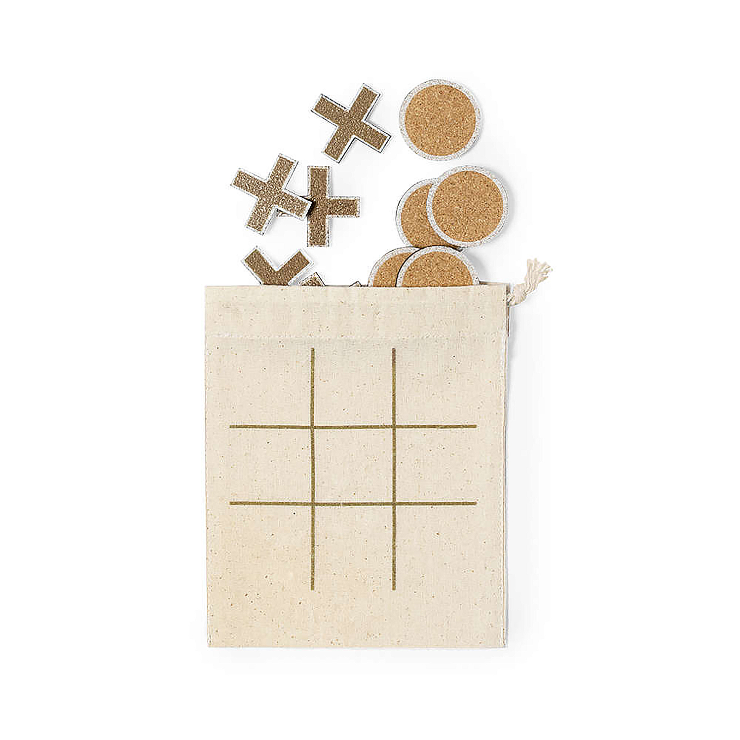 Pedine del gioco tris in una borsa su sfondo bianco.