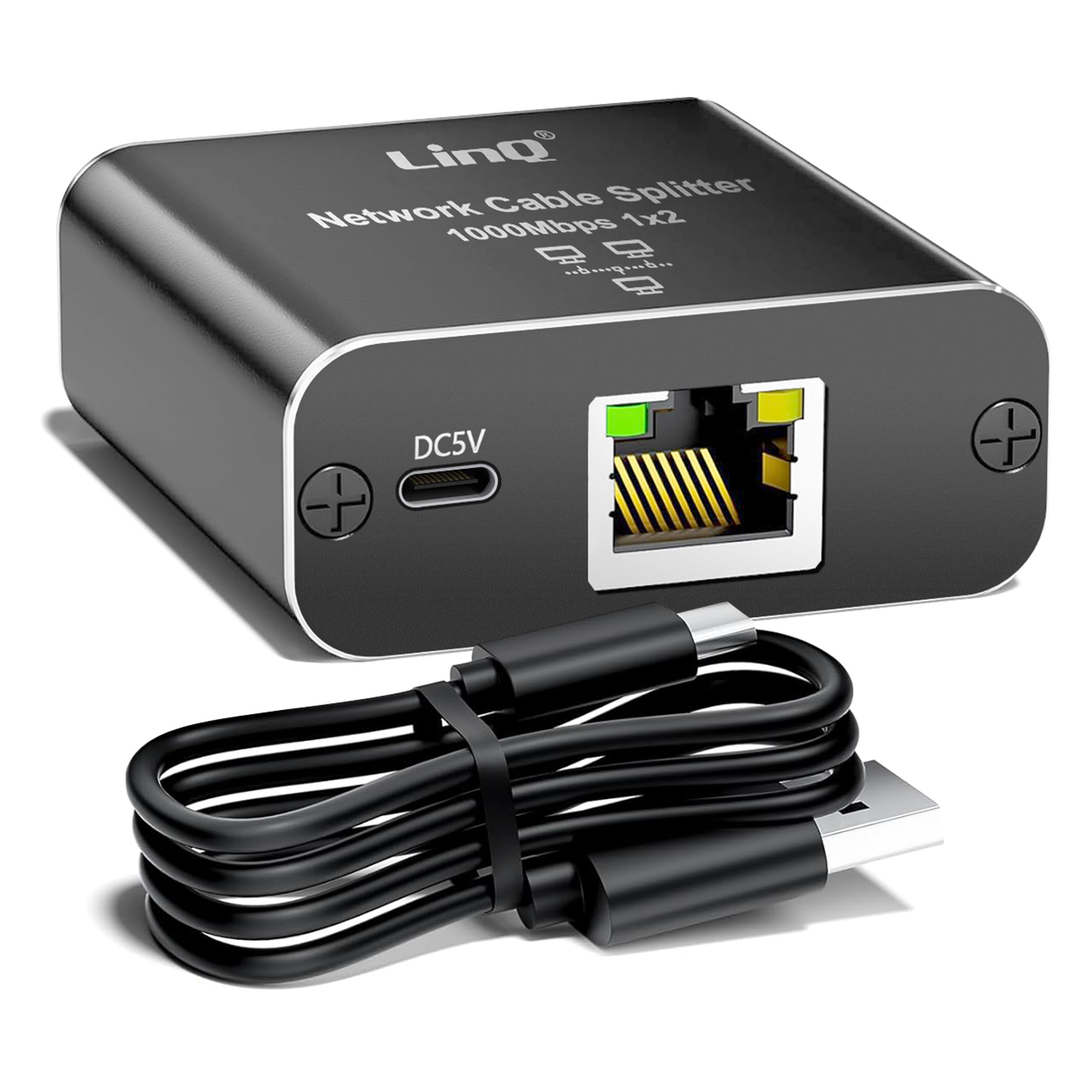 Schwarzer Netzwerk-Kabel-Splitter mit USB-Kabel, vor weißem Hintergrund.