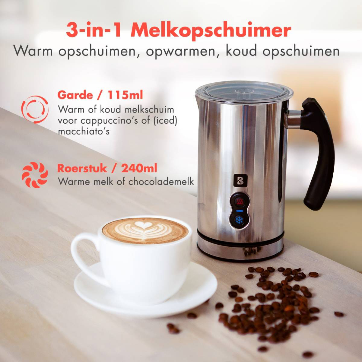 Milchaufschäumer mit einer Tasse Latte und Kaffeebohnen. Milch aufschäumen.