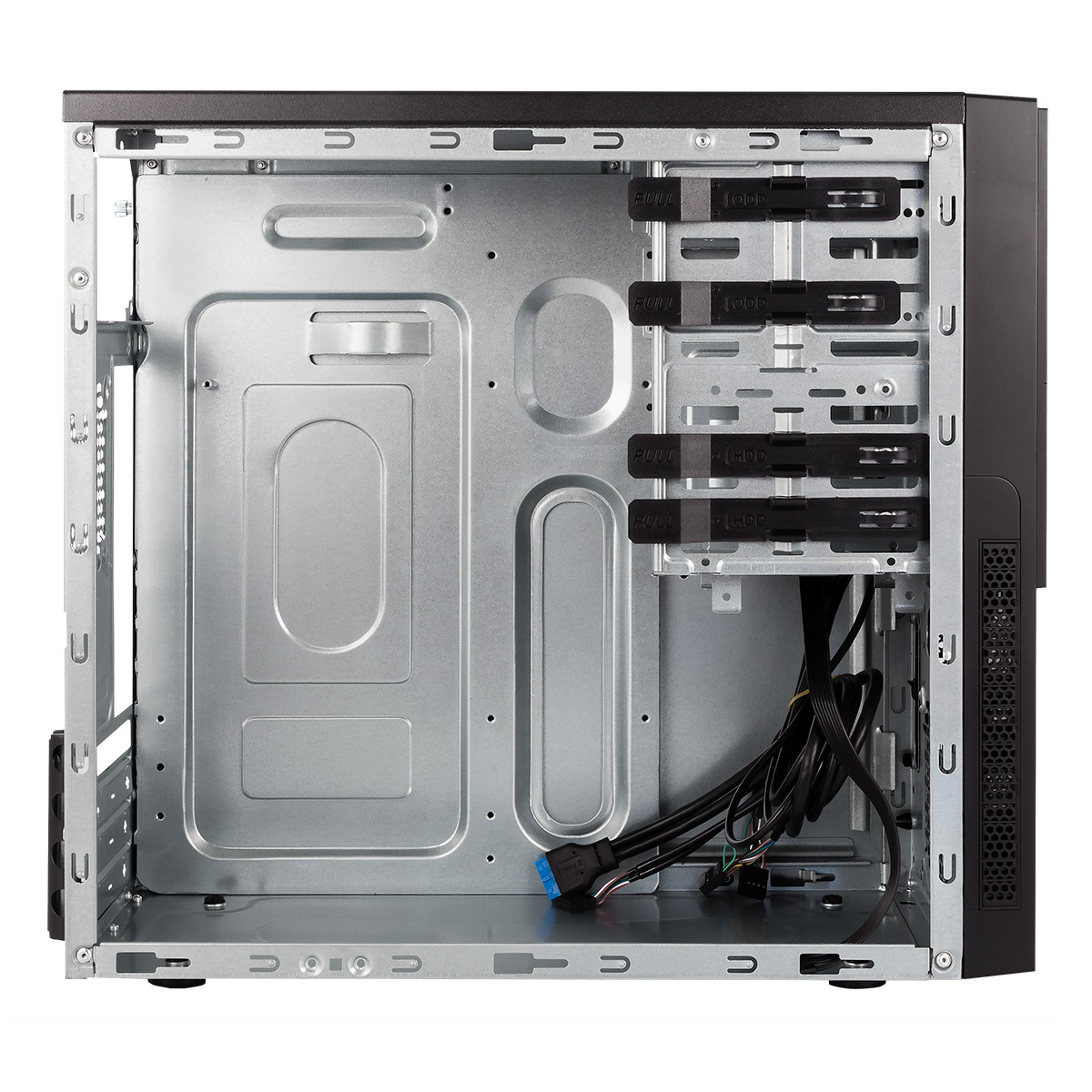 Interno di un case per computer. Telaio in metallo con varie fessure, gestione dei cavi e punti di montaggio.
