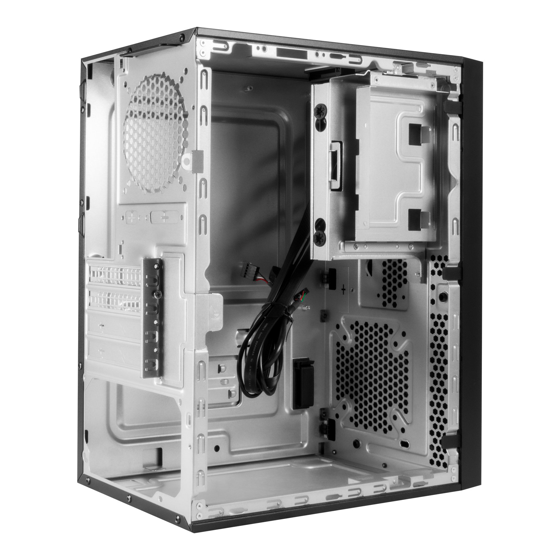 Interno del case del PC aperto, metallo con staffe e cablaggio. Montaggio dell'alimentatore.