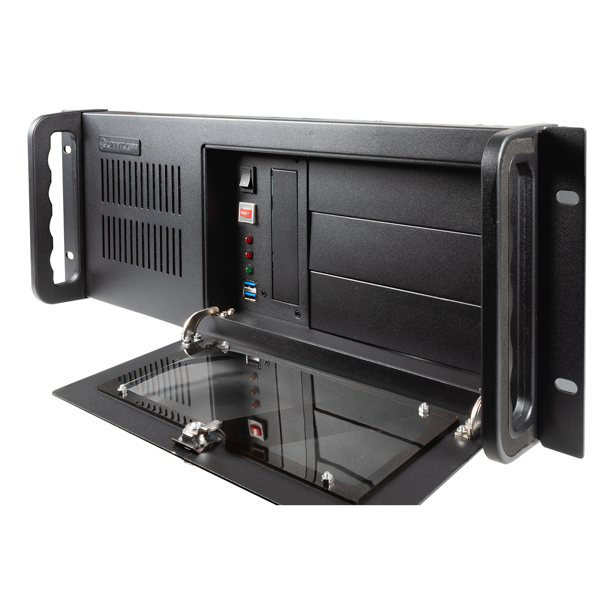 Rack server PC nero con porta a vetri aperta. Porte USB e alimentazione visibili.